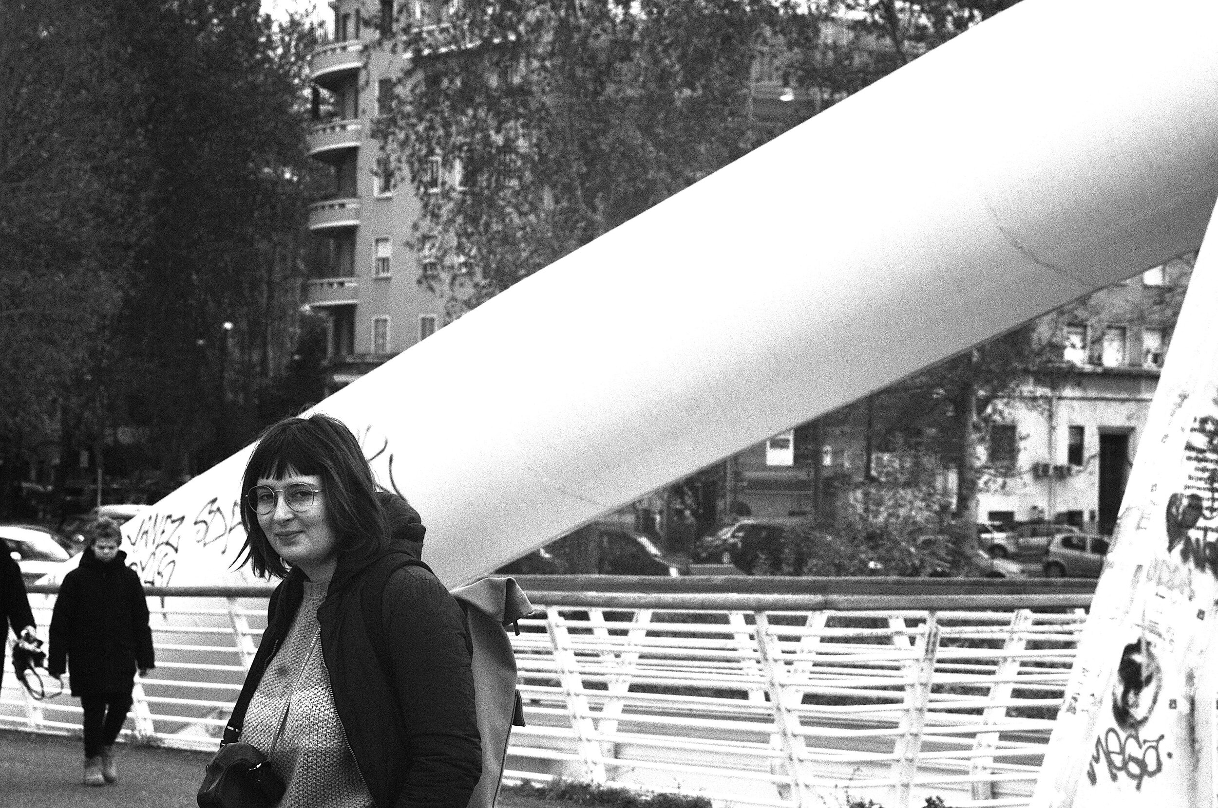 ali on the bridge_1873.JPG