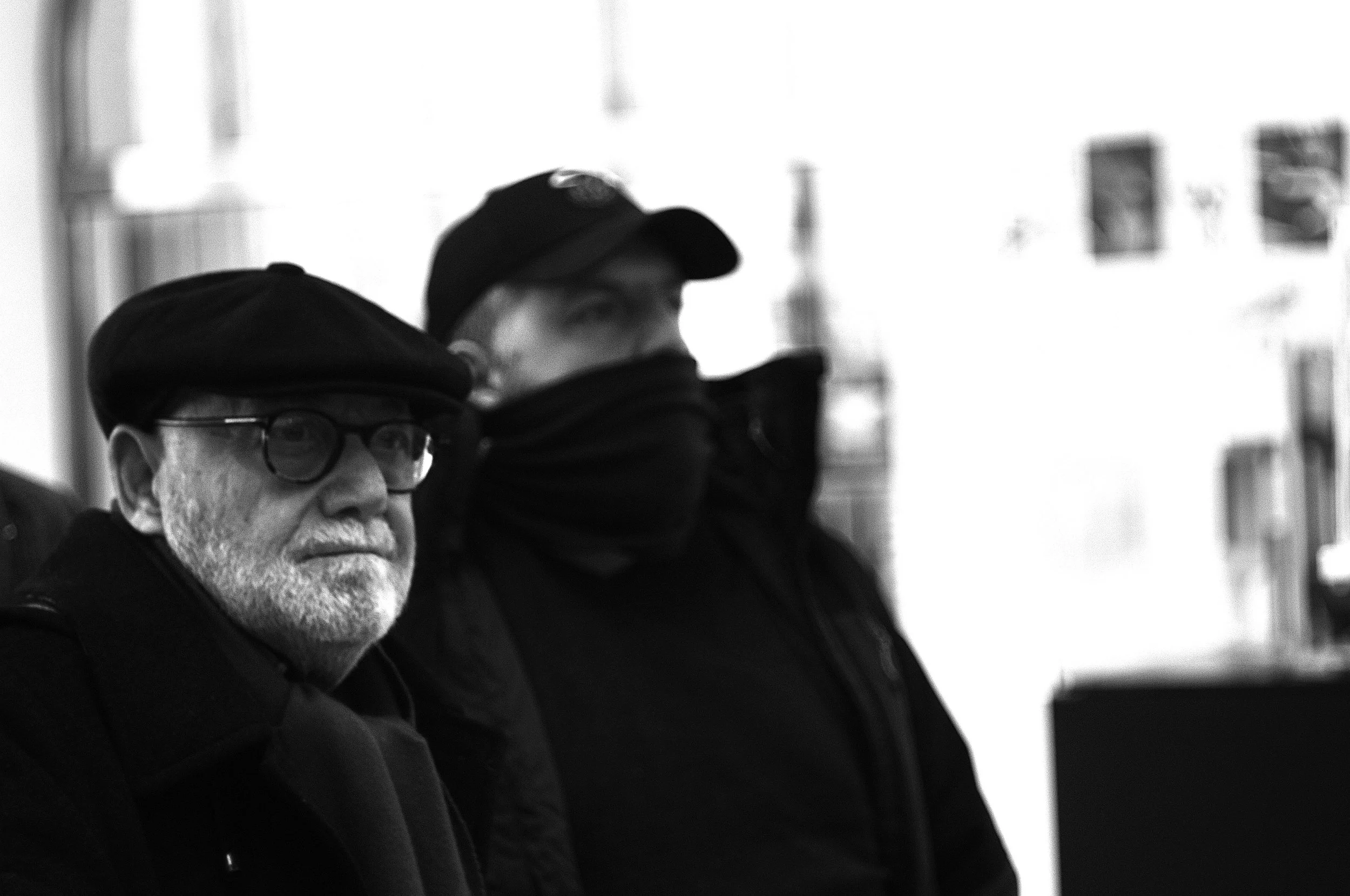 maxxi uomini in fila_1733.JPG