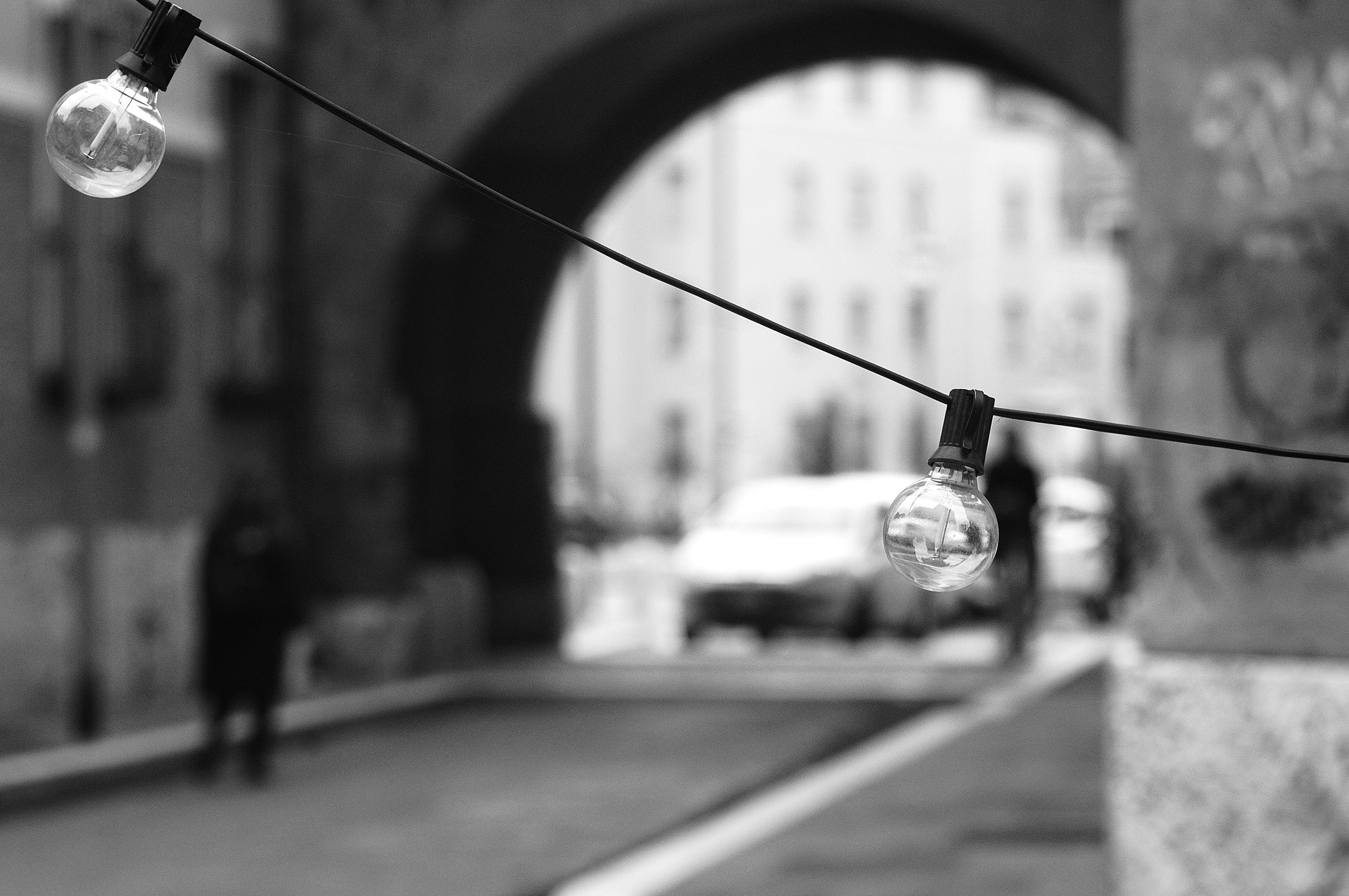lampadina piazza sempione_1380.JPG