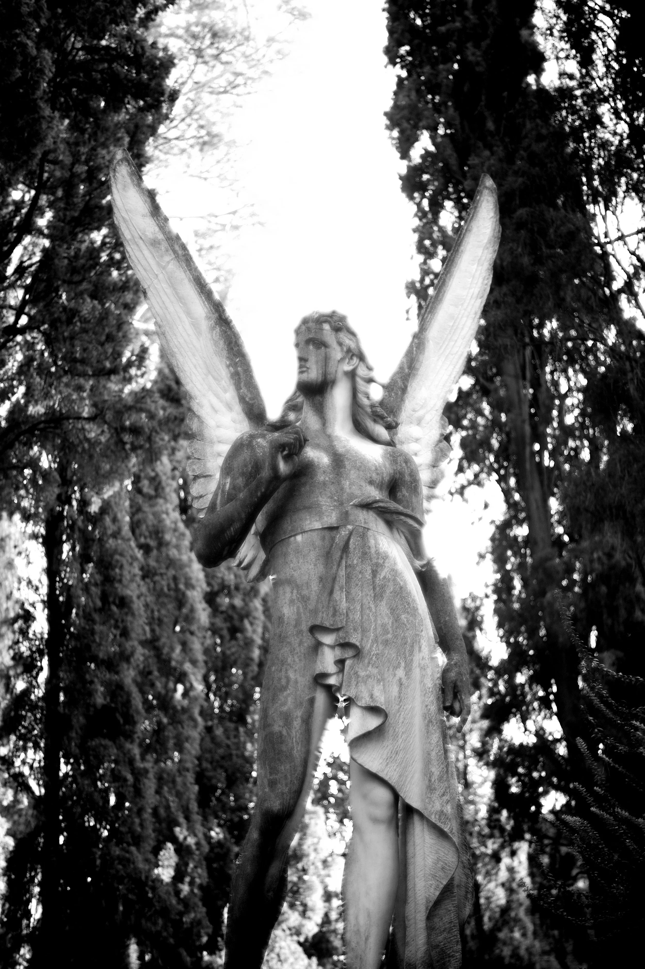 acattolico statua alata_2116.JPG