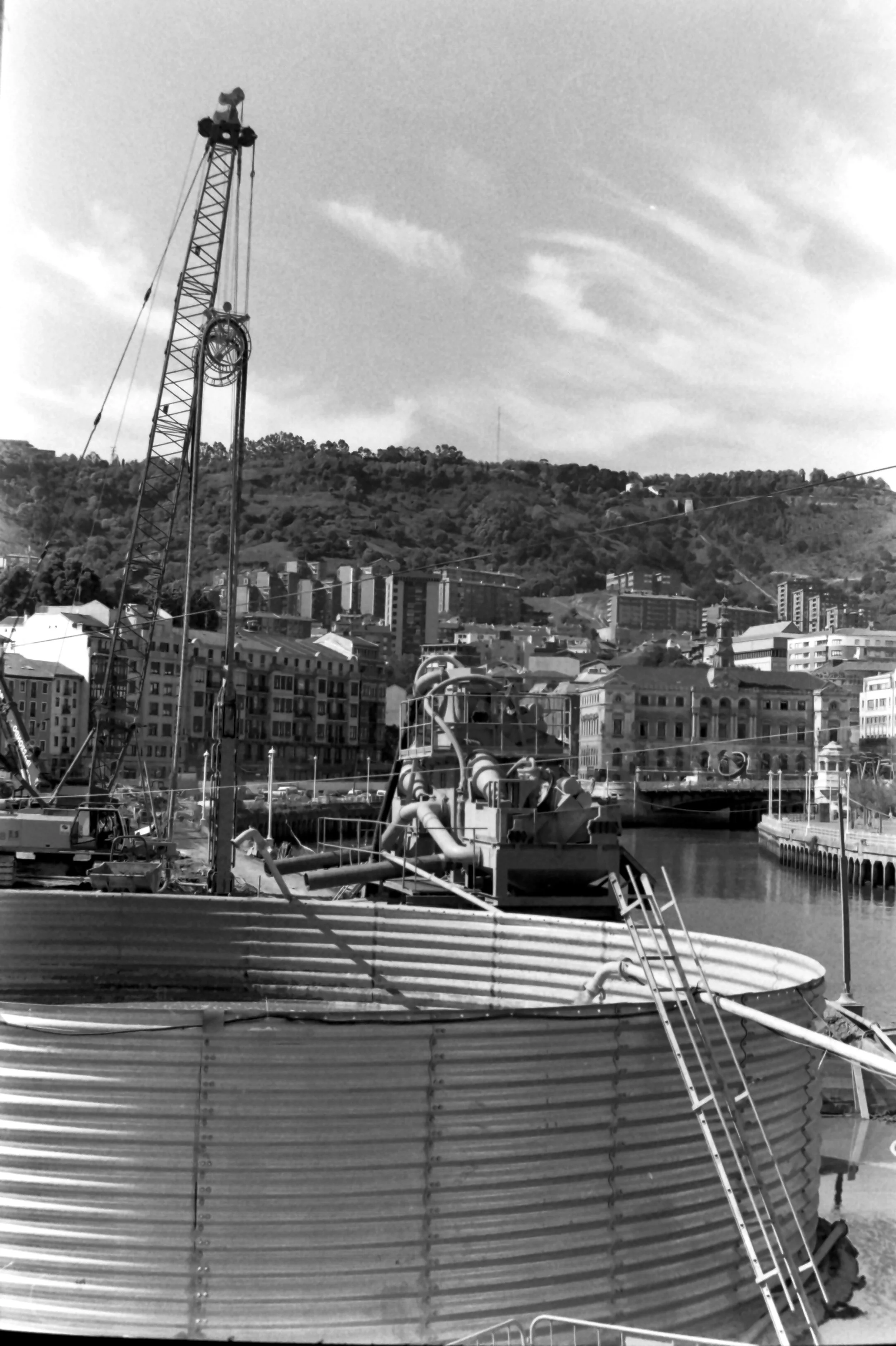 bilbao gasometro gru_1664.JPG