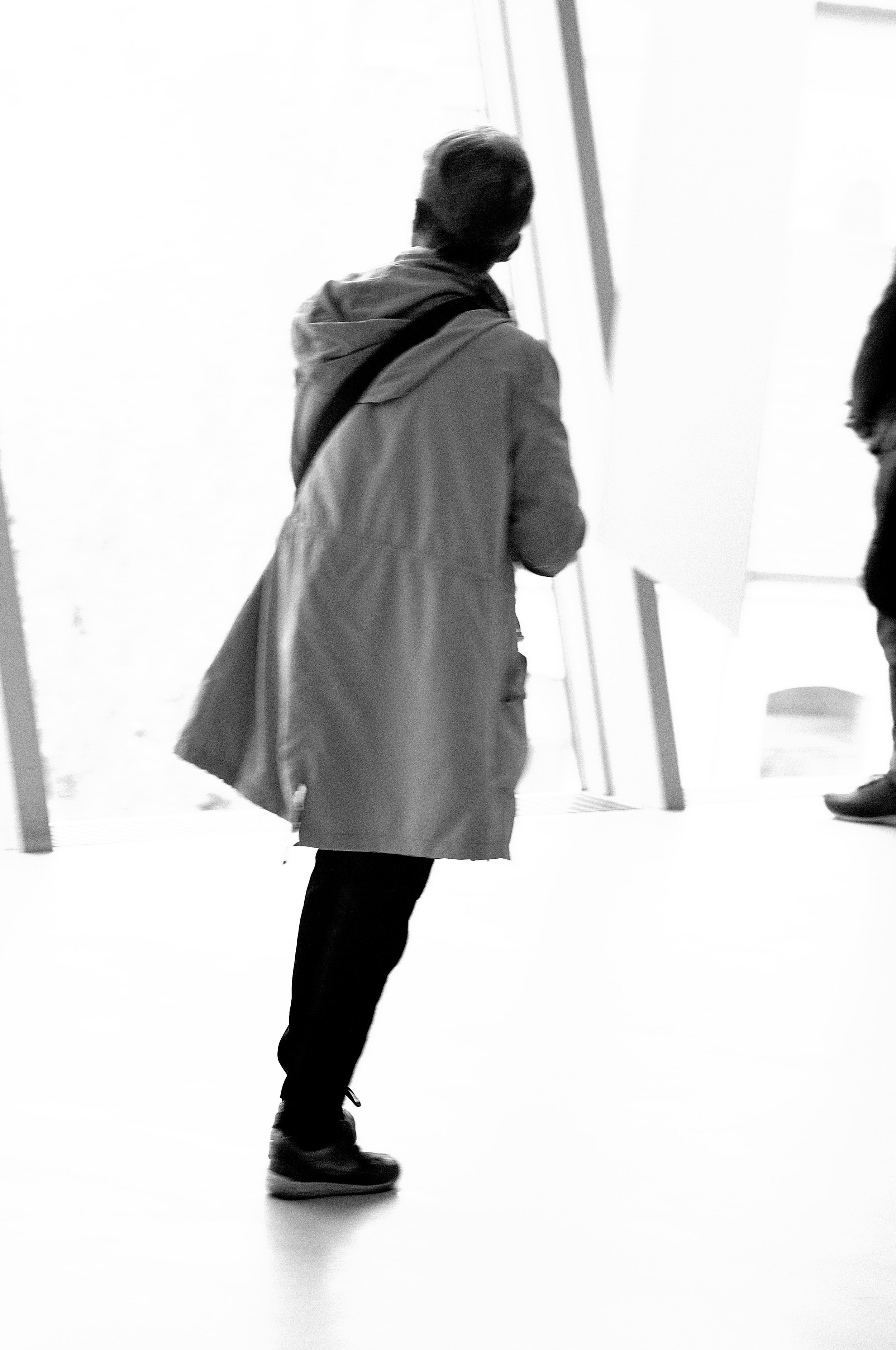 donna sul bianco2_1792.JPG