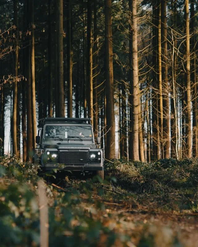 When the woods get wild, the Def 90 always keep up&hellip;
No worries, the SBX504 is always on duty in case of flat battery. One click, full power, back on track.
And what is your travel companion?