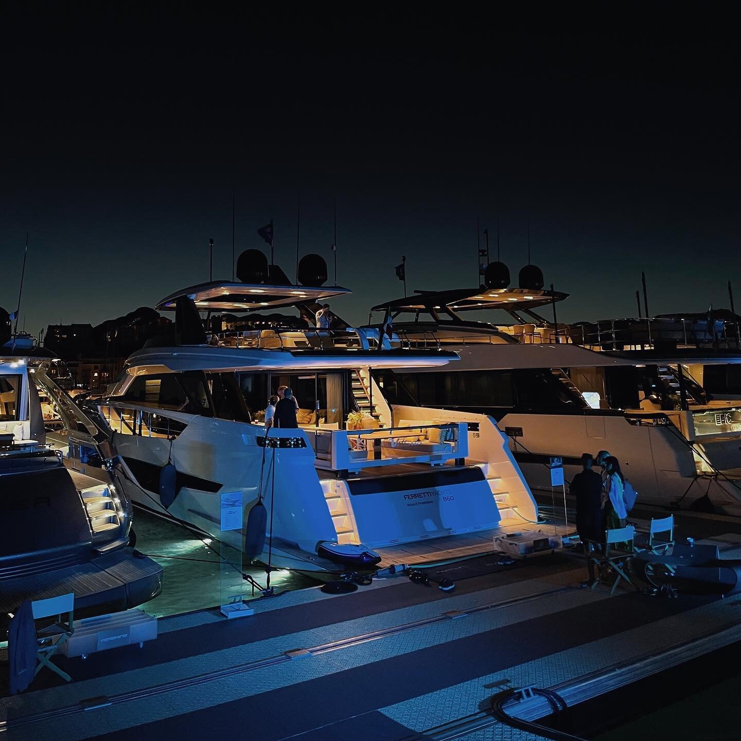 The new @ferrettiyachts Project 860. 

Unmistakable, even at nighttime.