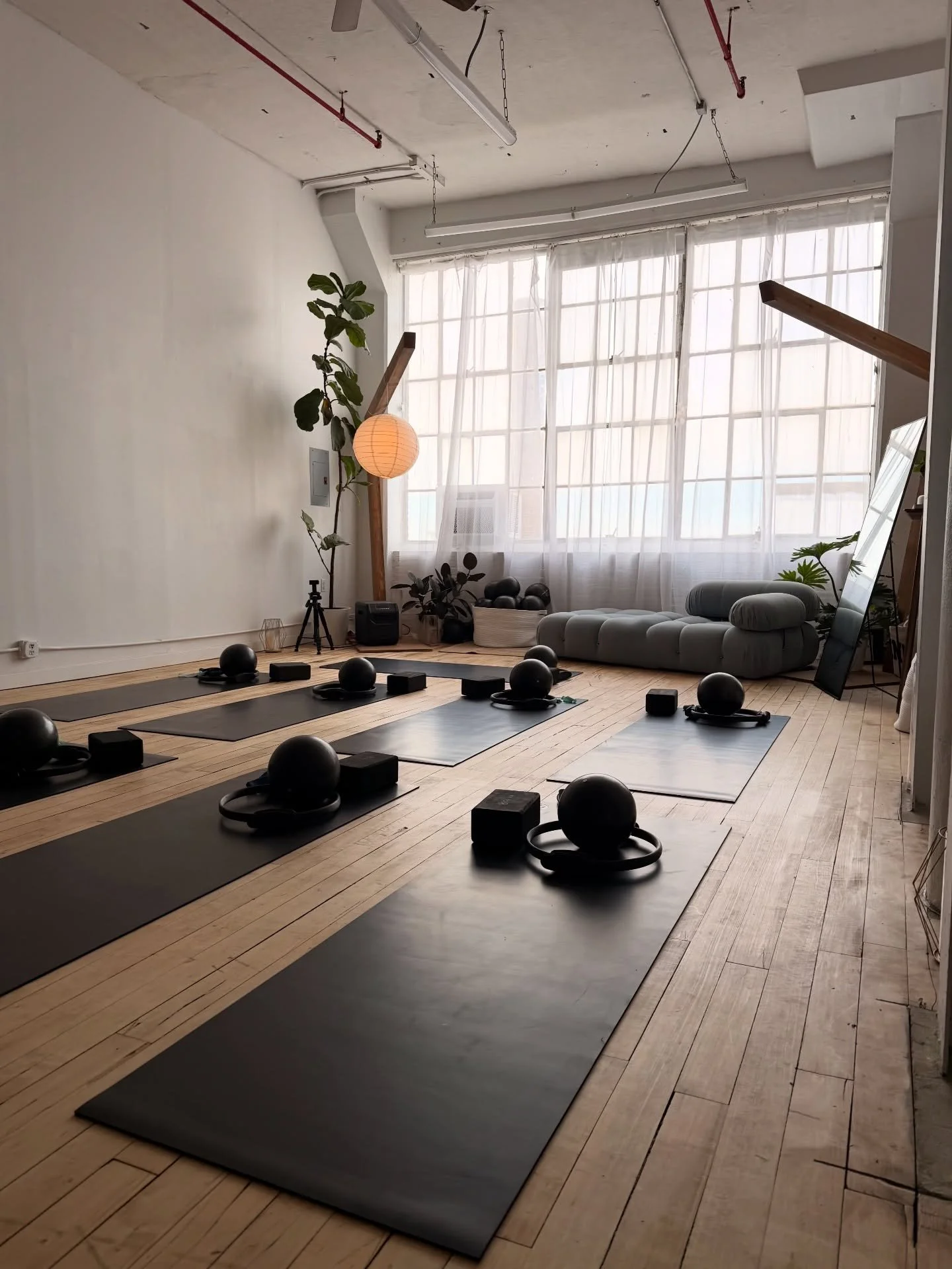 Sundays at Soul Therapy are opening up for something new.

We are hosting MATCHALATES.

The studio will be set with a full Pilates setup and each Sunday a different guest teacher will step in to lead the practice. This is an invitation for Pilates te