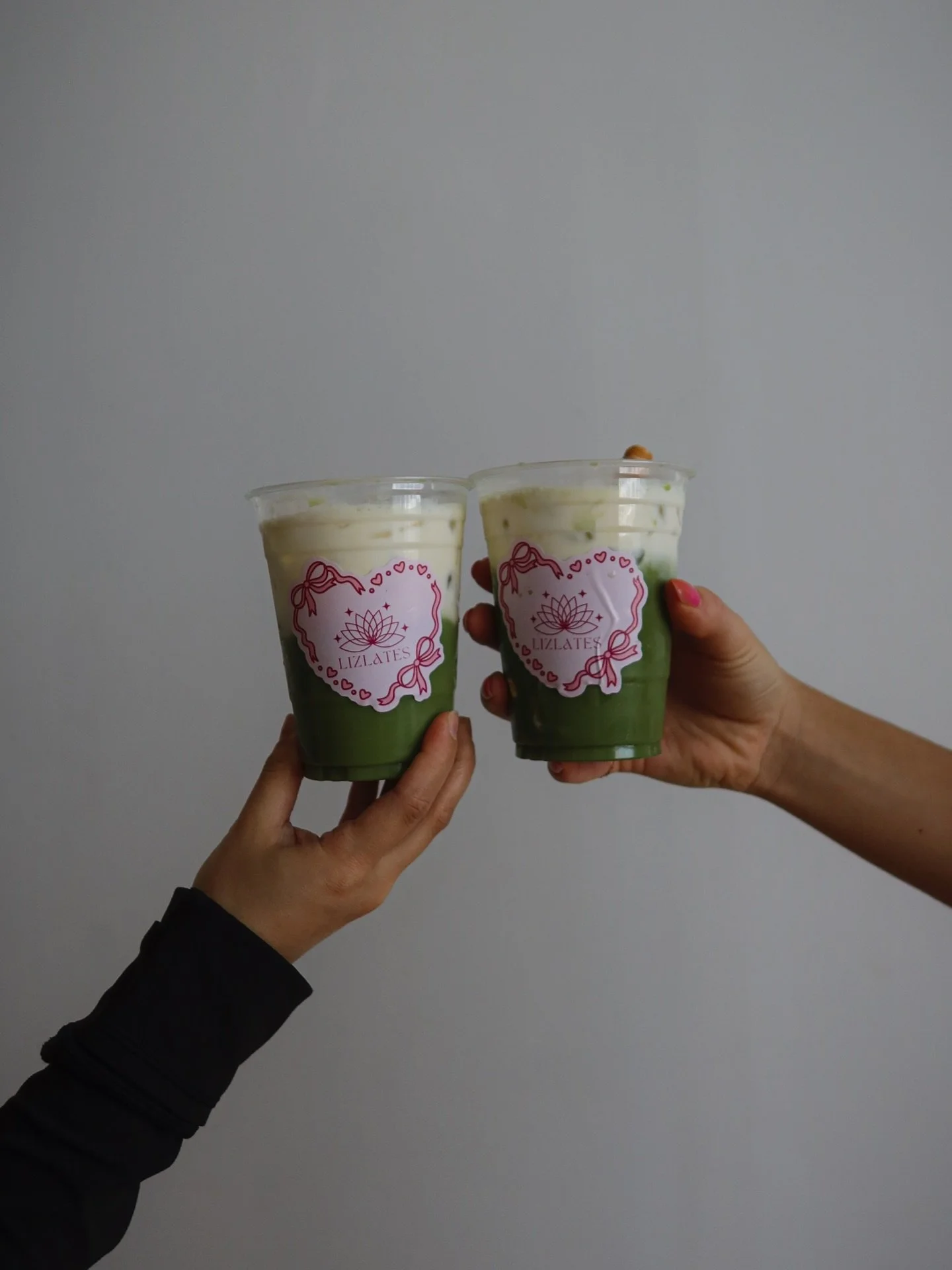 Our Sunday series continues, this week Matchalates with @lizlates

Matcha by @cafeconabril