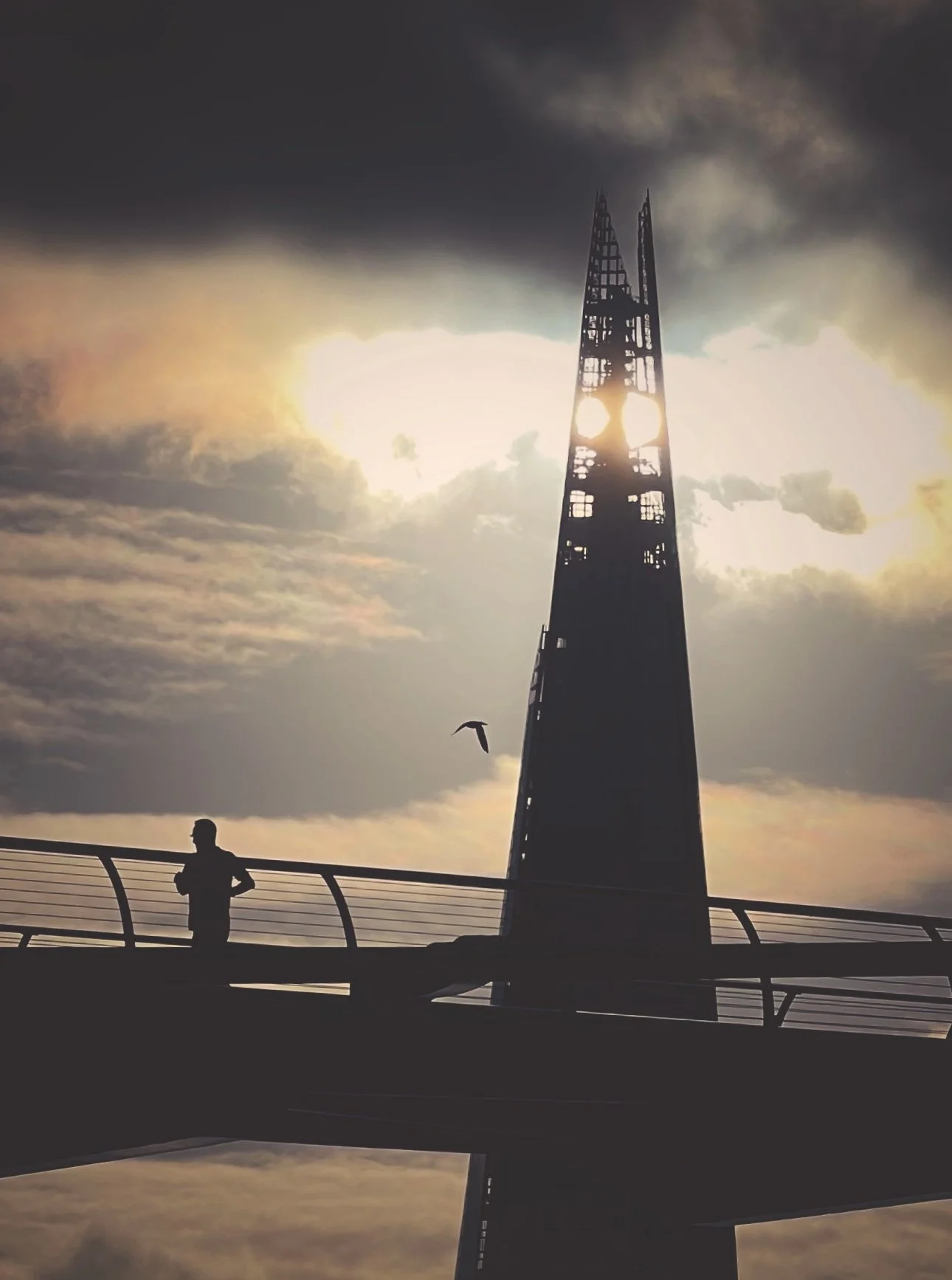 64. Shard Silhouette Run .jpg
