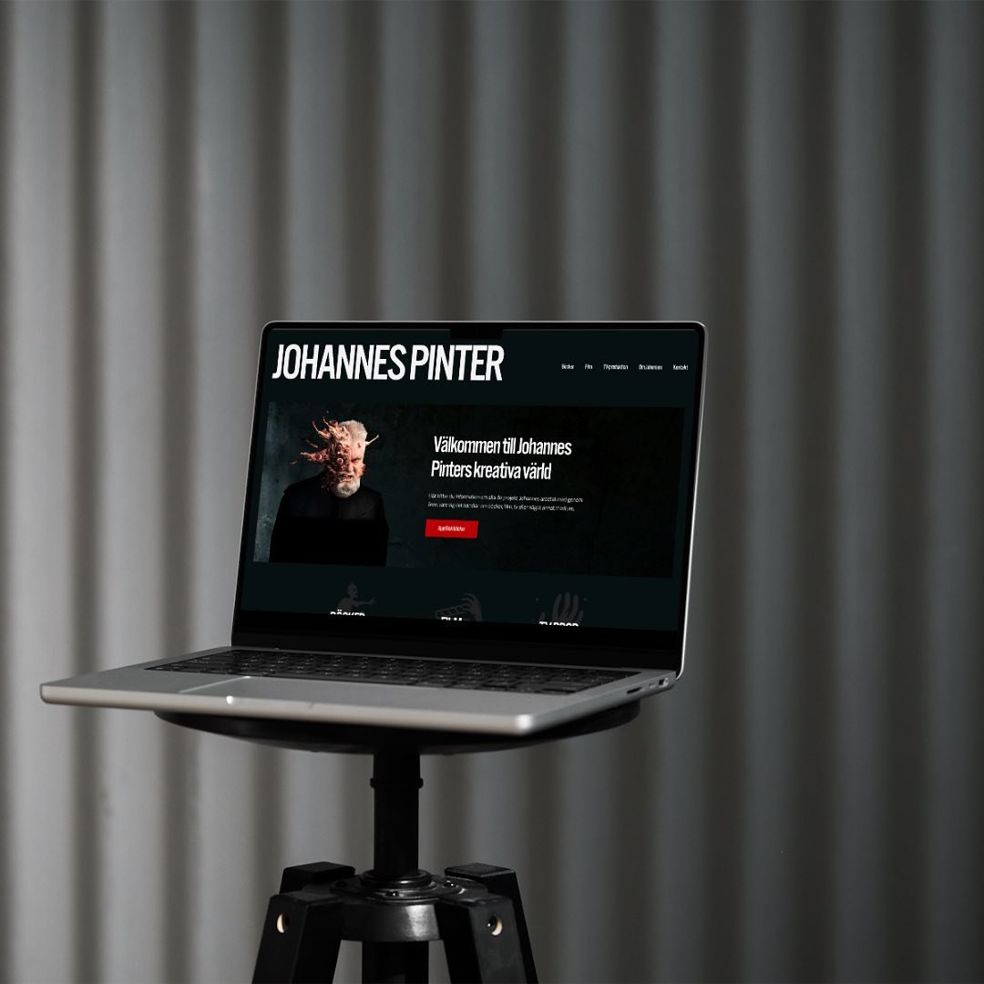 Ny hemsida i Squarespace f&ouml;r Johannes Pinter - f&ouml;rfattare, regiss&ouml;r och klippare. 

➡️ johannespinter.se 

Johannes kom till oss f&ouml;r att f&aring; en b&auml;ttre struktur och design p&aring; sin hemsida i syfte att effektivt kunna 