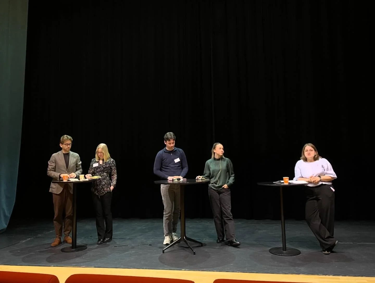 De siste dagene har leder og l&aelig;ringsmilj&oslash;politisk ansvarlig v&aelig;rt p&aring; L&AElig;R-VEL konferansen i Bergen! Tema for konferansen var frafall og gjennomf&oslash;ring i h&oslash;yere utdanning, og som en av bolkene fikk leder av St