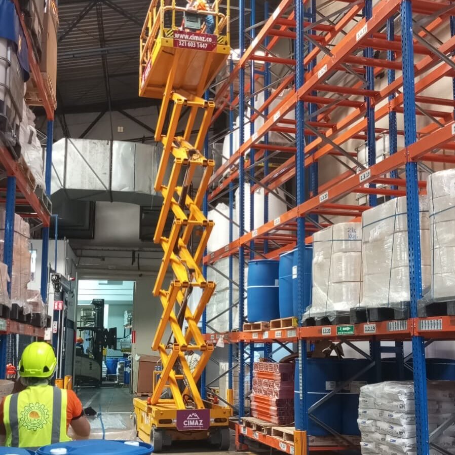 Descubre en Cimaz la Venta de Plataformas Elevadoras. Amplia variedad de Manlifts Articulados que potenciar&aacute;n tus operaciones. Cotiza y accede a plataformas de calidad. Encuentra el precio ideal para tu proyecto. Eleva tus proyectos con nuestr