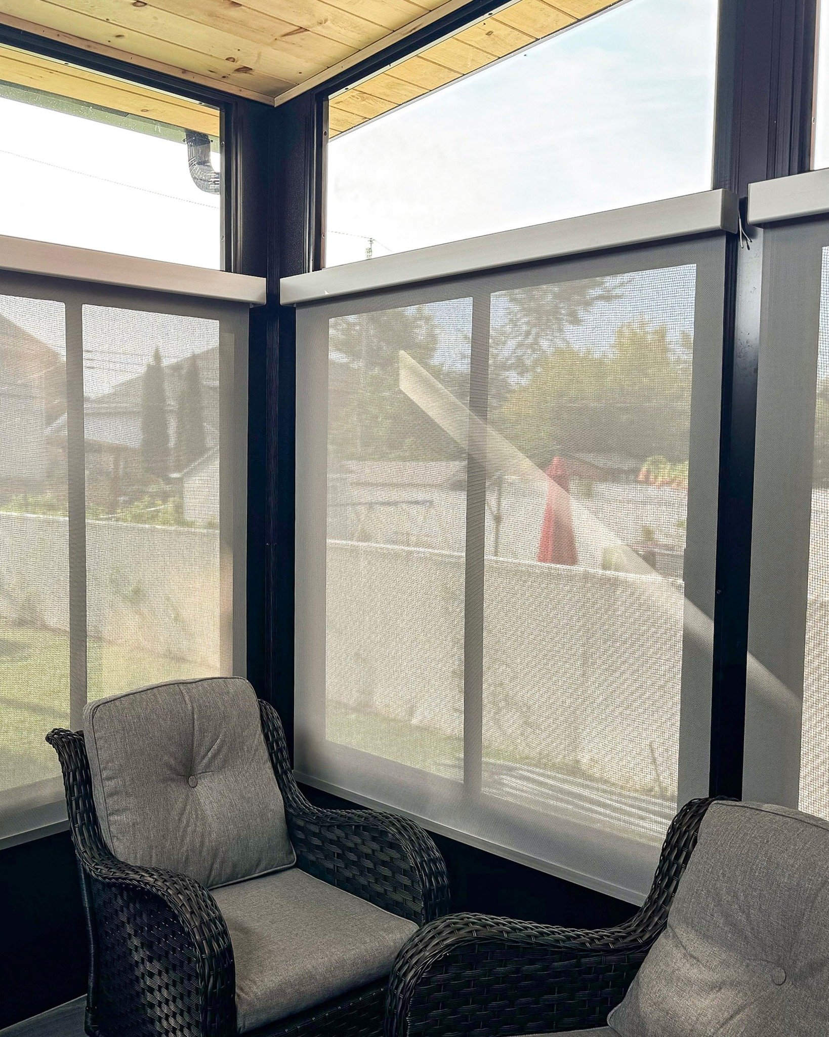 A closer look at glass window panels designed to bring in natural light while maintaining a comfortable, enclosed space.

Framed in black for a clean contrast and a more refined finish.

Built in Pierrefonds.

#montrealhomes #westislandmontreal #mtlh