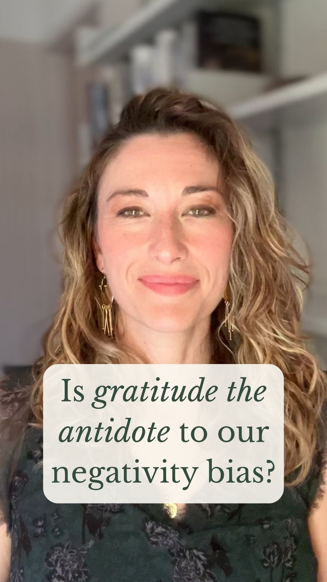 What is gratitude? Let me tell you! This week I’m diving deep into gratitude – what it is, how to cultivate it on a daily basis, the neuroscience behind it, and what’s going on when you feel like you can’t access it.
If you&r