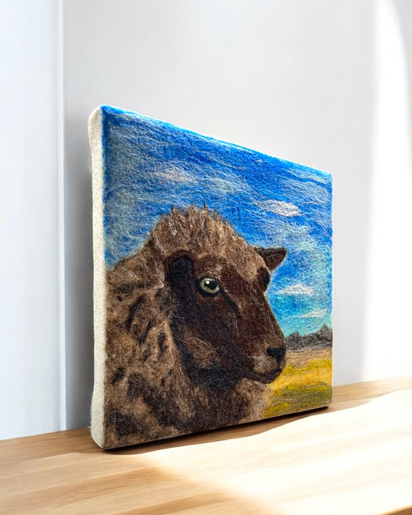 Ok, I’ve been wanting to share this commission piece with you guys!
This is Cedar 💗
I was asked to create a needle felted portrait of a sheep by Fact & Fiction Books @factnfictionbooks to give to the 2024 Montana Book Award winner Joe Wilk