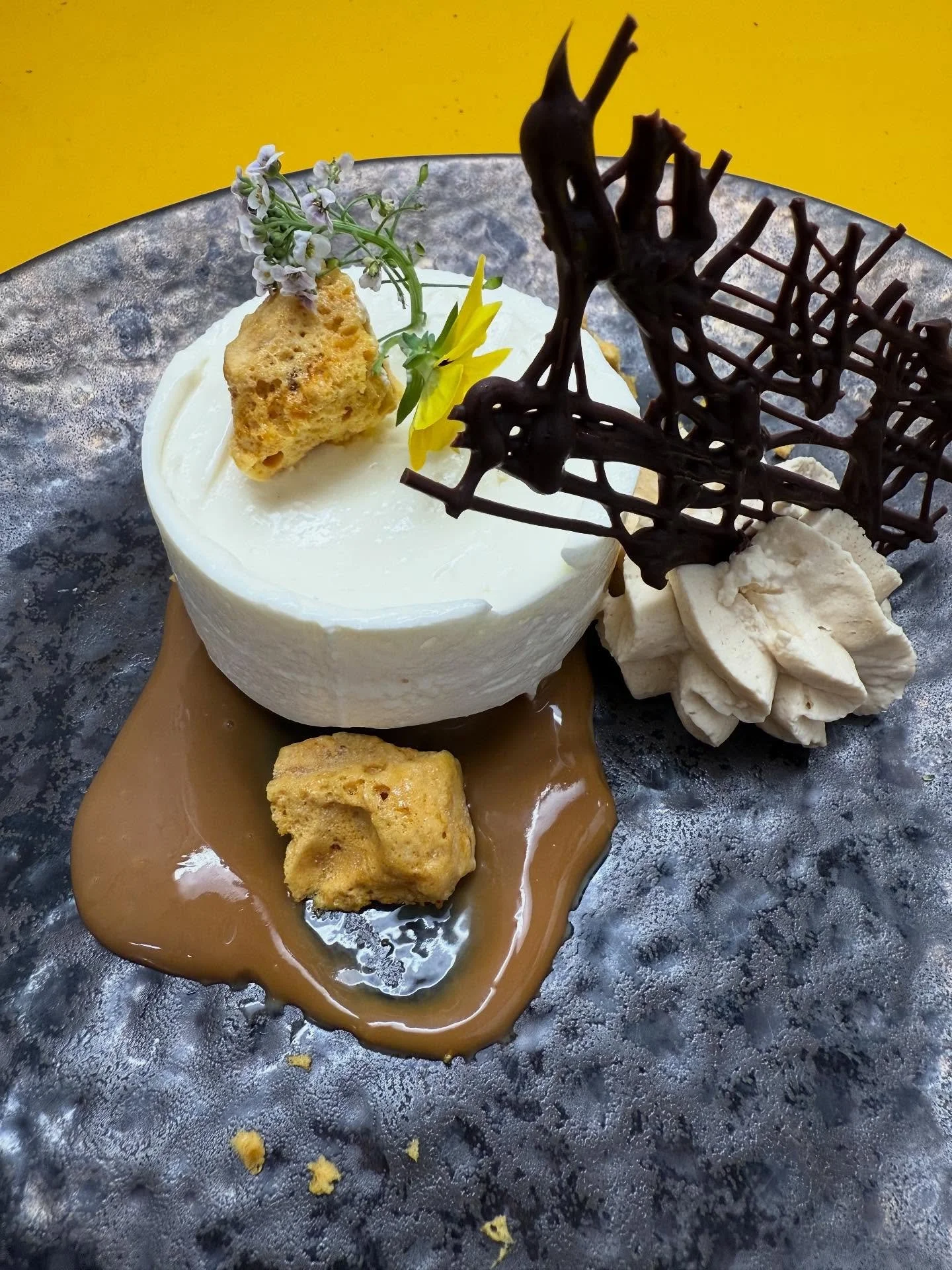 Salted caramel cheesecake, honeycomb #earthcatering #cheescake #dessert #eventcaterer