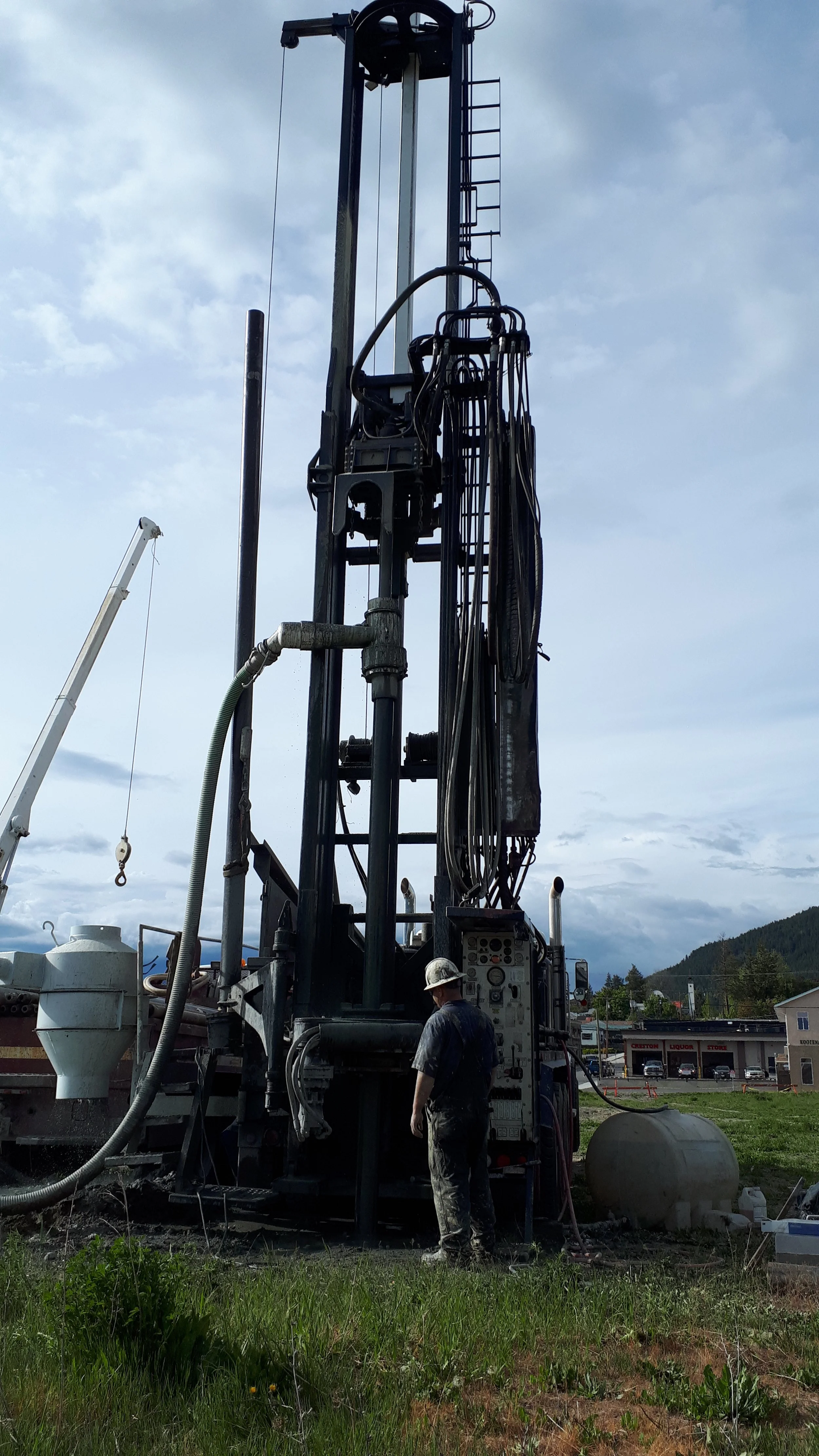 Golden Centennaires Tutor Jet Display // 2022 — Wild West Drilling Inc.