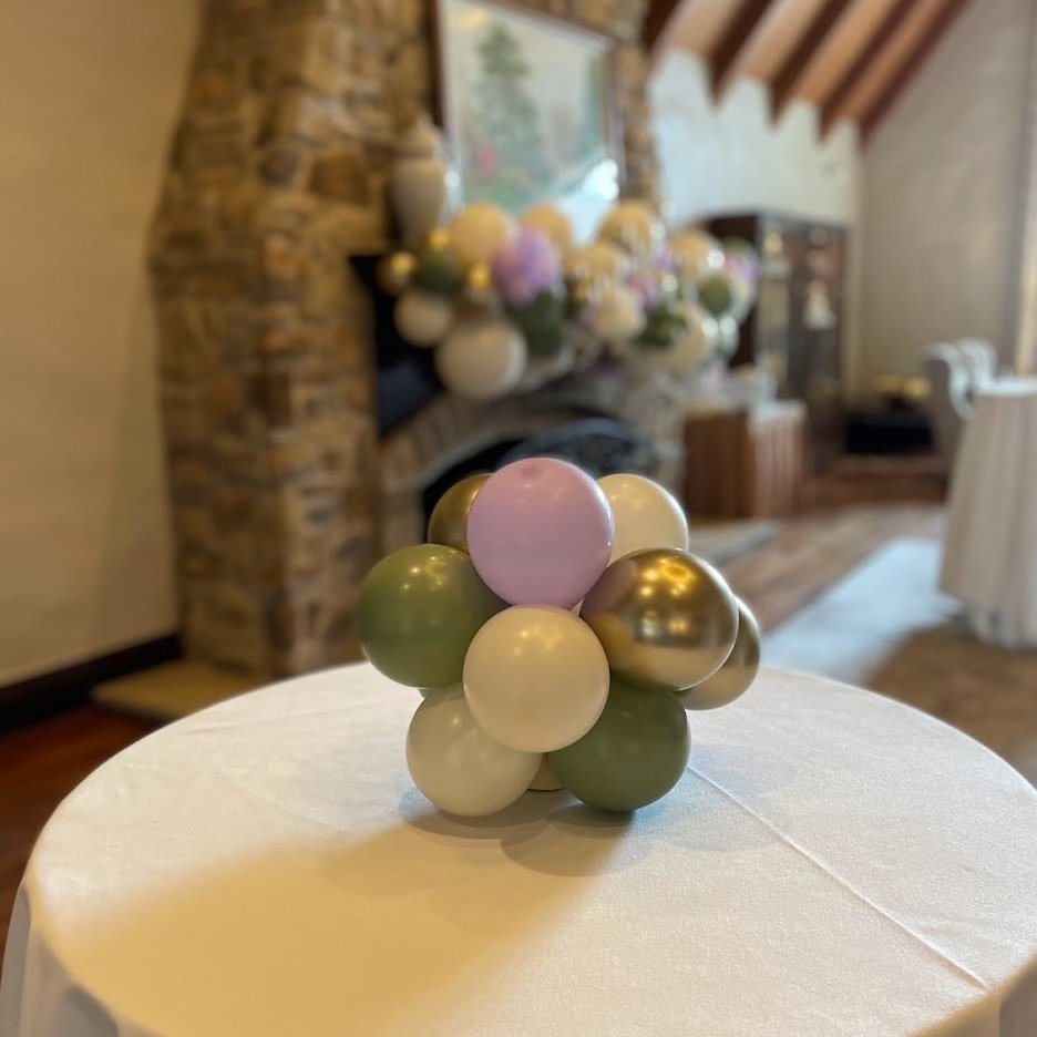 Topiary+Centerpiece.Grab+n+Go+Balloons+Pickup.Frederick+MD.001.jpg