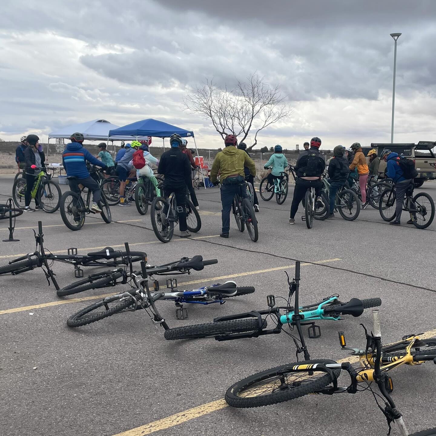 Riding bikes can be a great adventure. Especially when it&rsquo;s done together!! This last weekend&rsquo;s S&aacute;bados on Bikes with Friends was exactly that! We had to cut the ride short due to the rain and cold but we all had a blast!  Thanks t