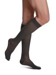 sigvaris-graduated-compression-hosiery-style-sheer_1.webp