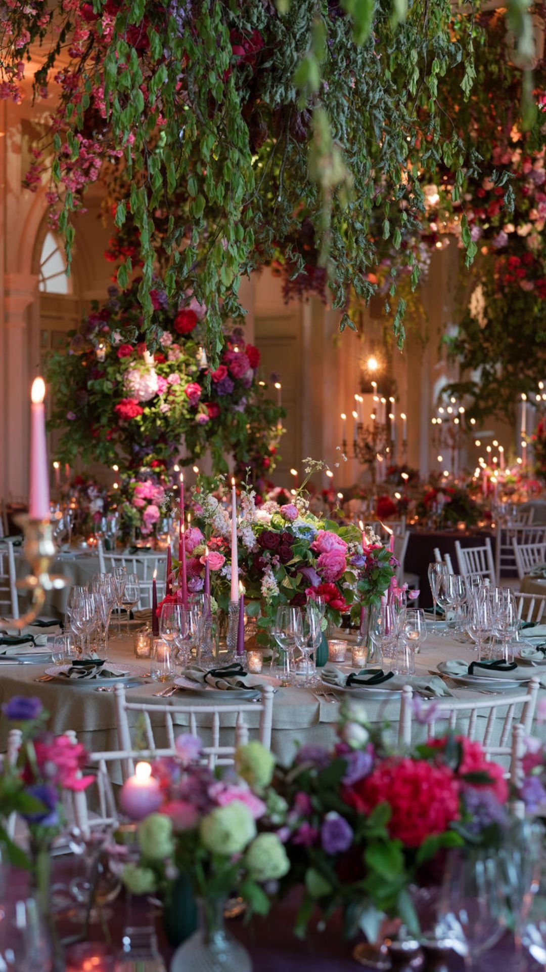 Immersive floral wedding design 