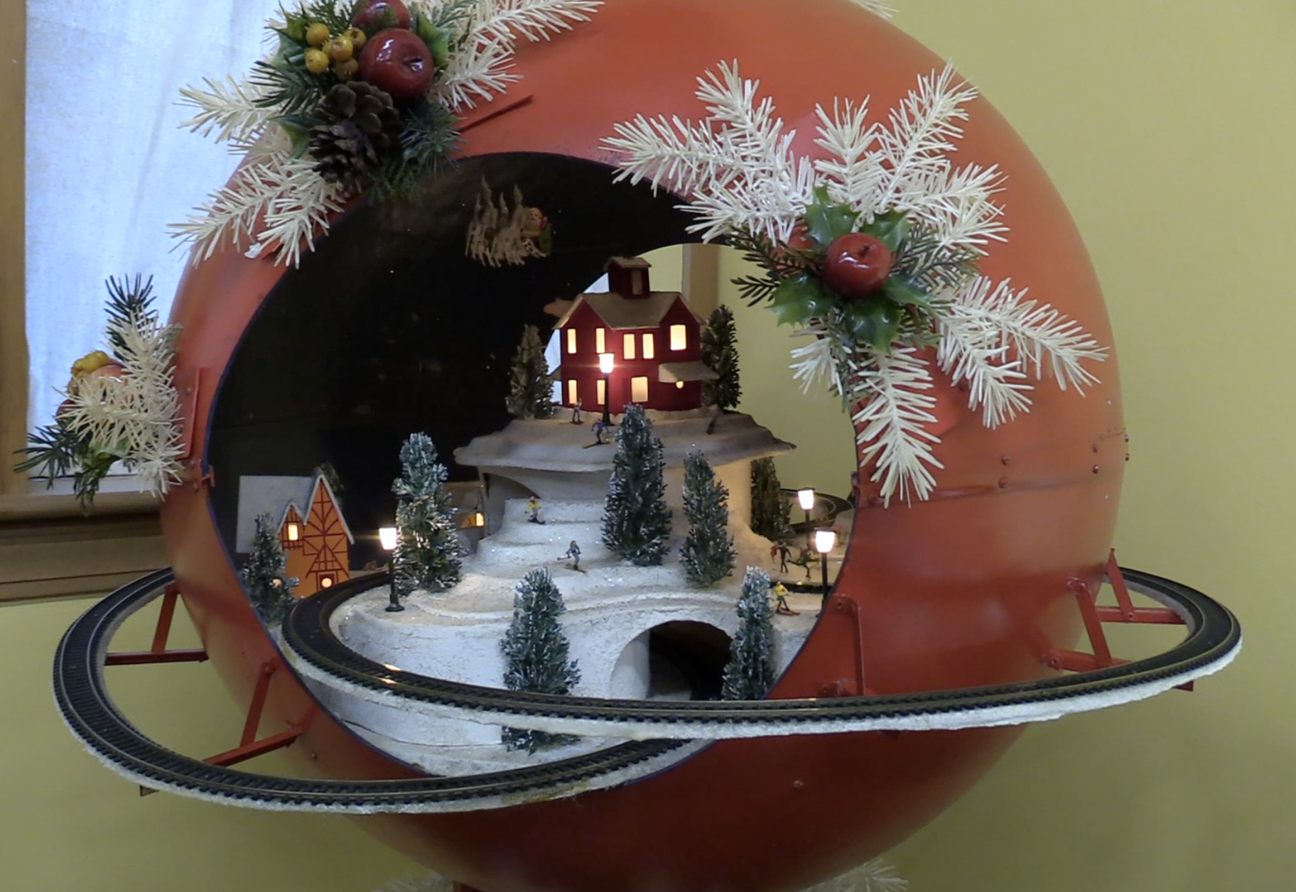 Belton Museum Lets It Snow in New Exhibit