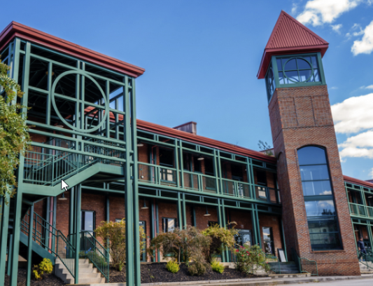 Arts Center Receives Art Education Award