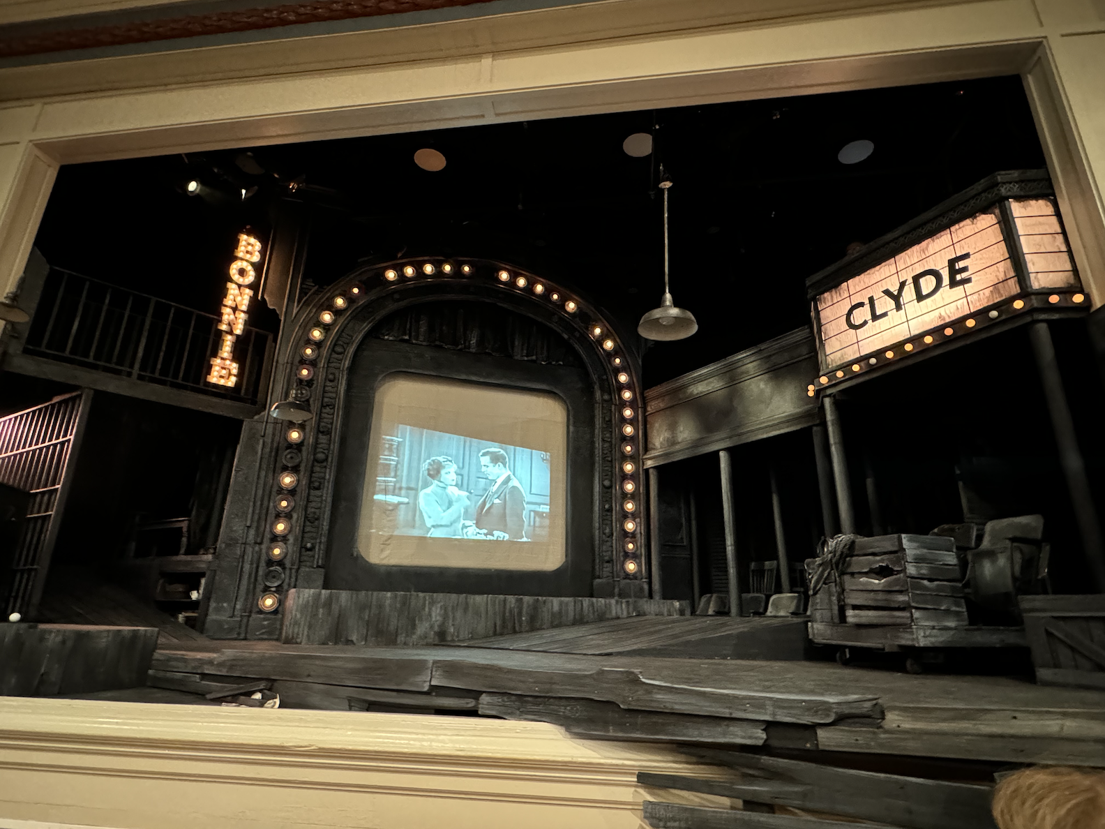 Mill Town Players Kill with "Bonnie &amp; Clyde"