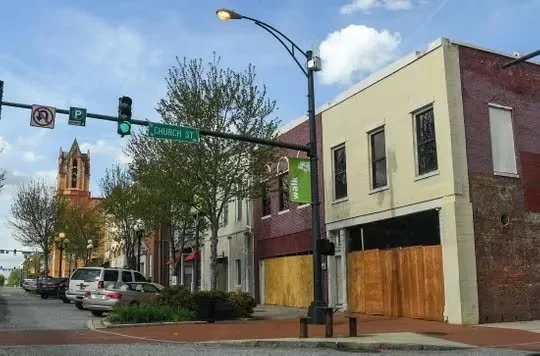 City Oks Tax Relief for Investment to Renovate 3 Downtown Addresses