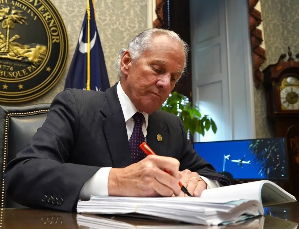 McMaster Oks Tax Breaks on Income, Boat Property Rates 