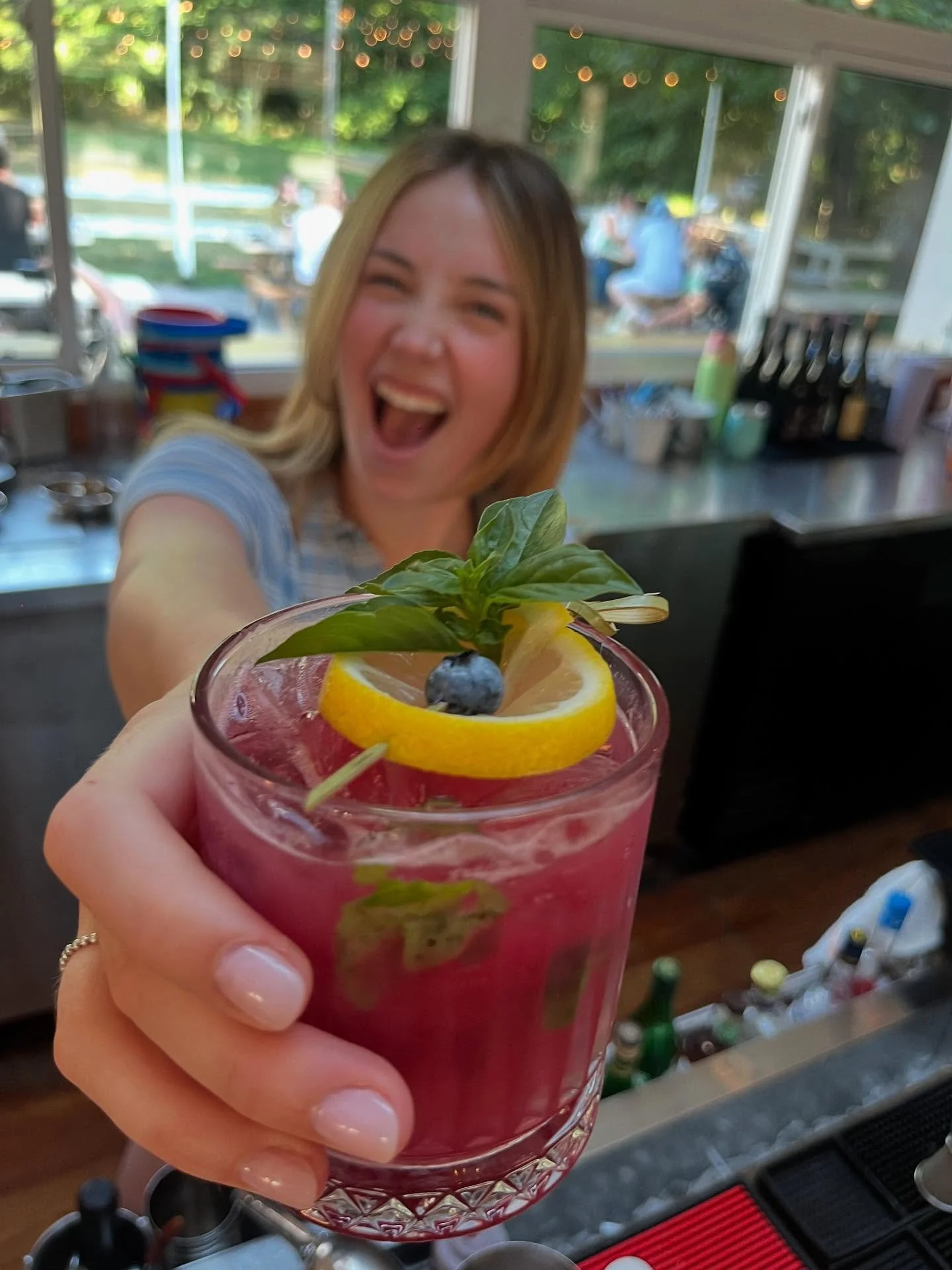 Fresh fruit gin smash!!! (Can also be done as a marg or lemonade!) #gin #marg #lemonade #fruit #pec