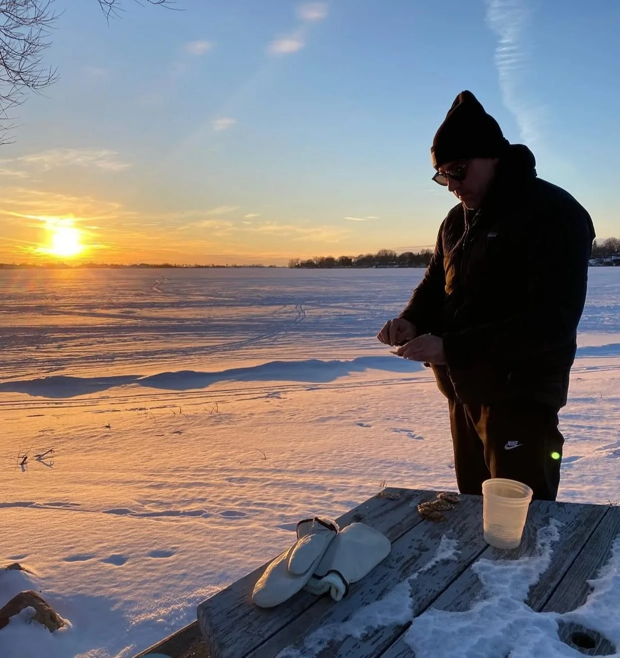 Oysters glisten, seashells gleam,
Solstice brings a brighter dream.
May your days be full and bright,
With seafood feasts and sparkling light.

Happy Solstice!