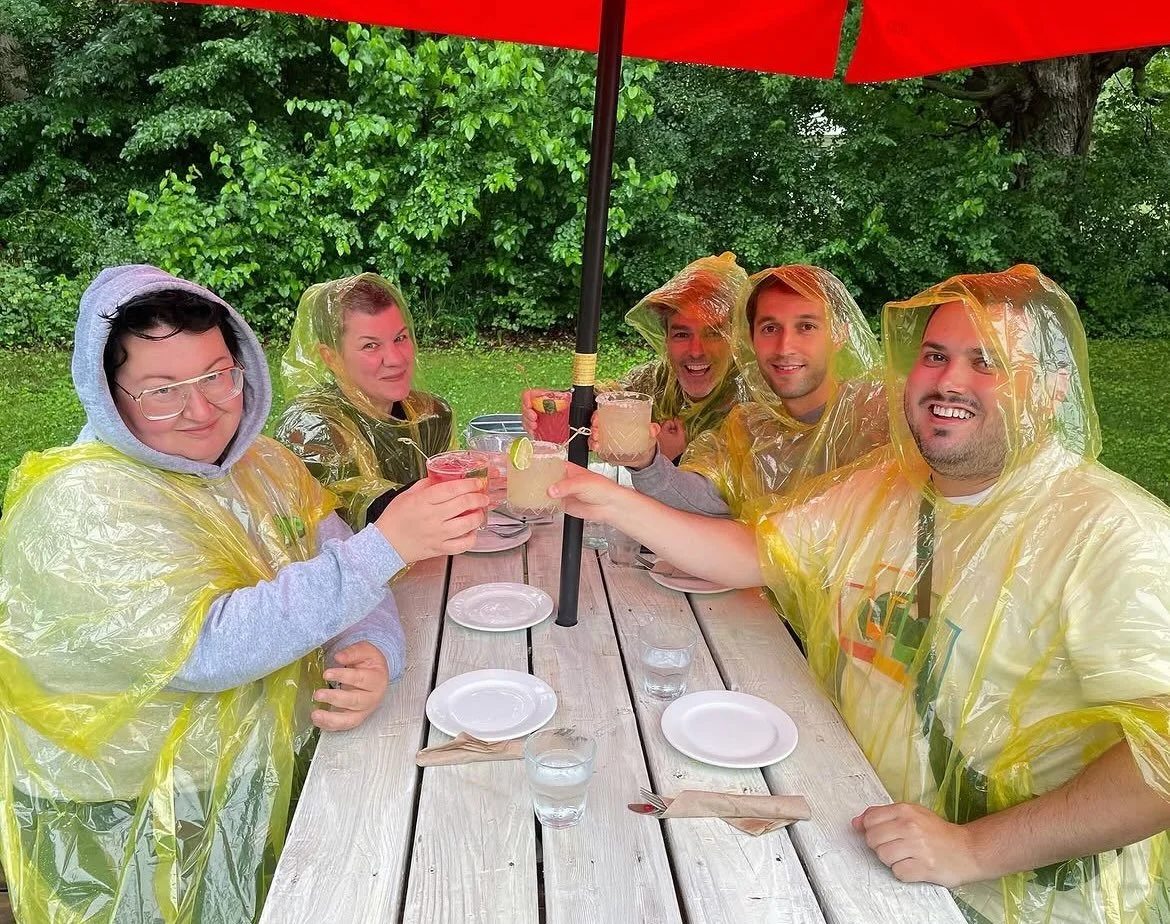 Can you be any cooler than this crew? 

If not - WE HAVE INDOOR SEATING ☔️ 
Sea you soon