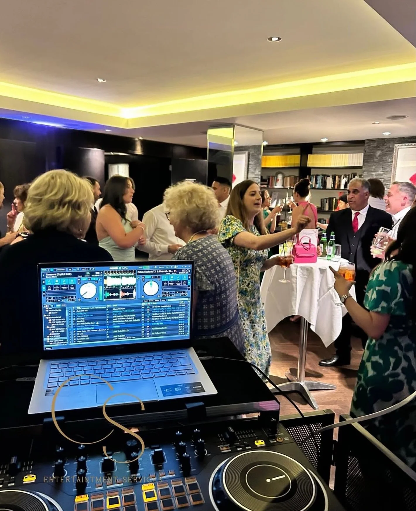 At CS Entertainment, we take pride in offering a wide array of party and entertainment services to make every special occasions unforgettable.

Our services cater to various event types, from corporate gatherings to elegant weddings, lively birthday 