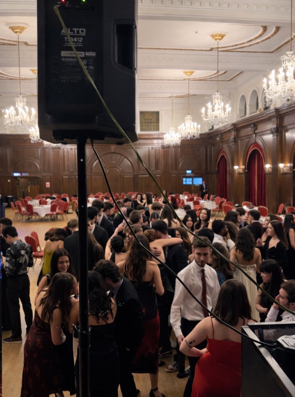 Corporate events, delivered properly. Premium DJ setup, clean audio, and the right energy for your guests. 

📍London + South East. 

Enquire now 📩