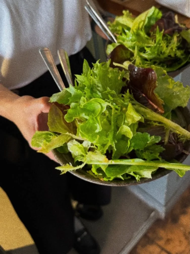 Kitchen open all day 12pm-9pm Saturday + Sunday.