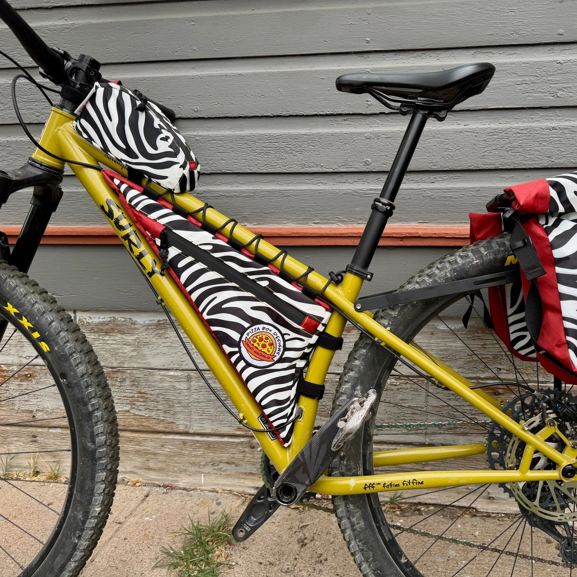 zebrabagset.jpg