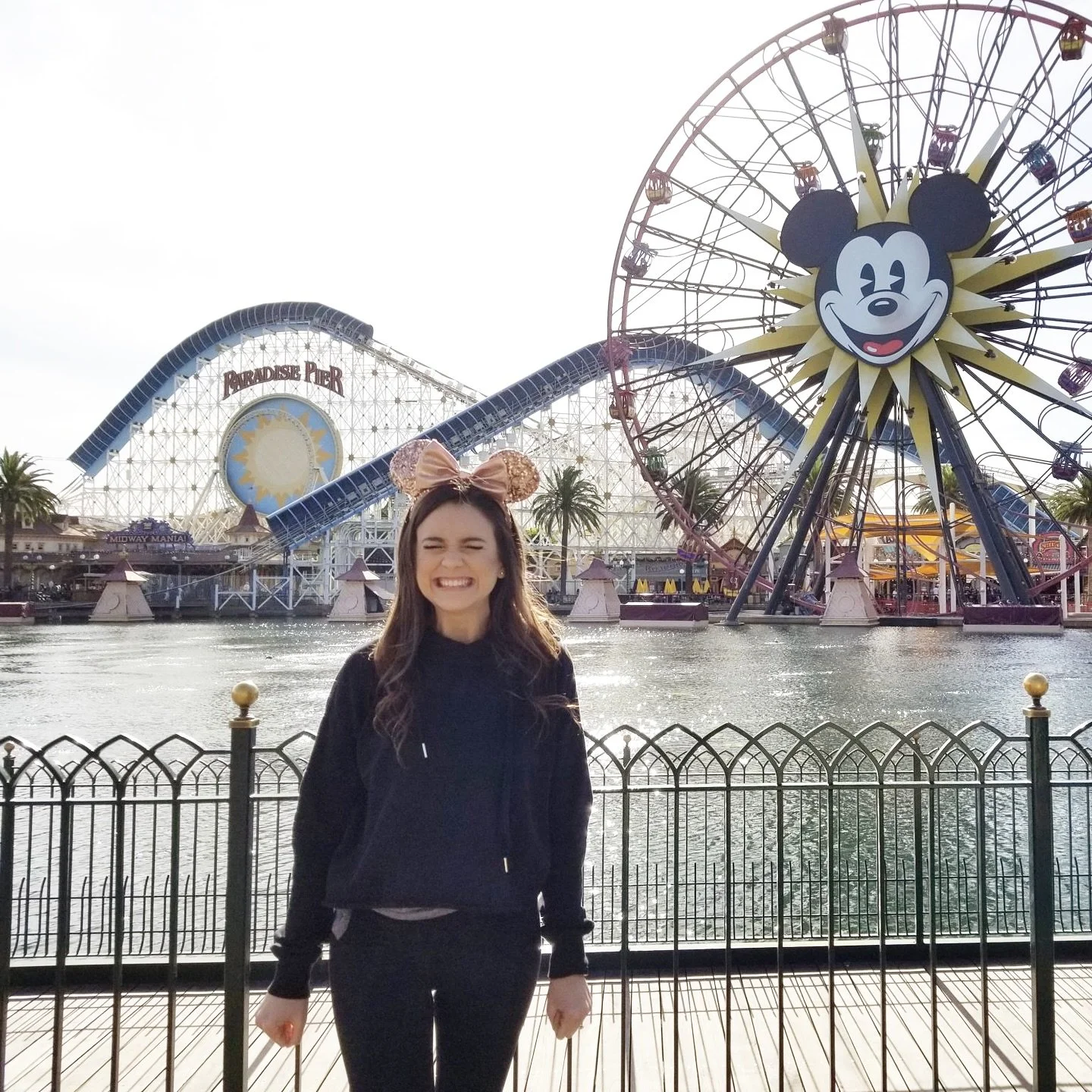 The ultimate Disney throwback ✨ Say hello to Caleb and Caitlyn from 2015 - 2017 ☺️ Some of the BEST Disney trips and memories!

&bull;
&bull;