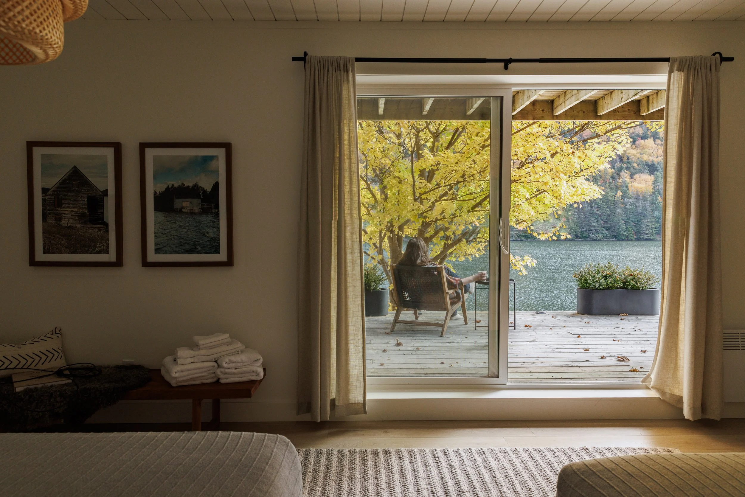 NorthRiverBedroom_Beaver+Double Queen+River+Lifestyle.jpg