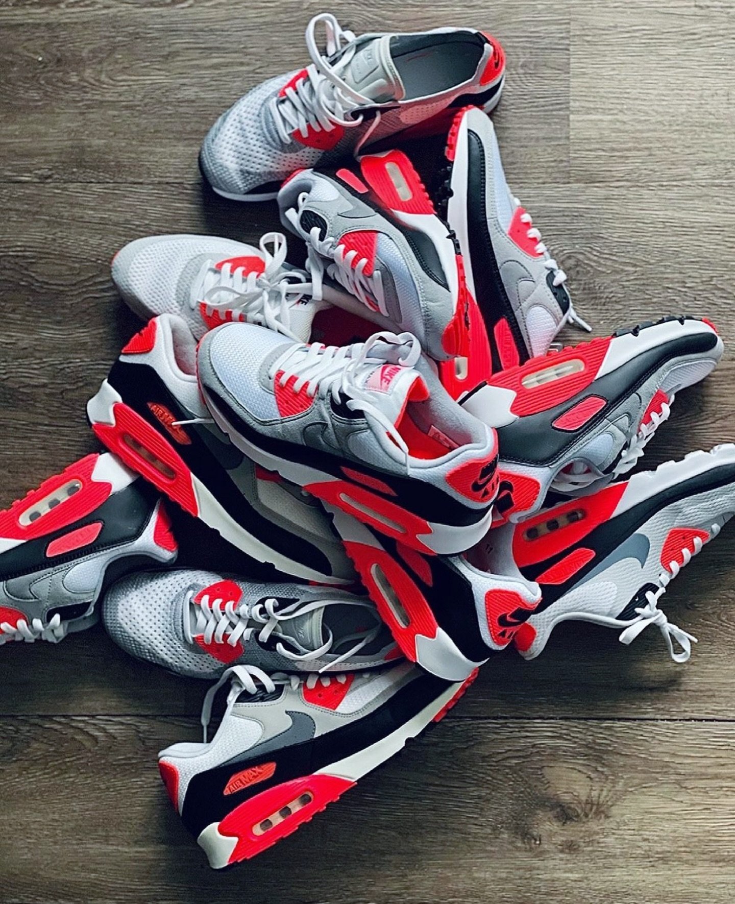 If having this many versions of the same shoe is wrong... I don&rsquo;t want to be right. Happy Air Max Day! #airmaxday 
-
I think it&rsquo;s safe to say that the Air Max 90 OG Infrared Colorway, is my favourite sneaker of all time! 🙌🐐