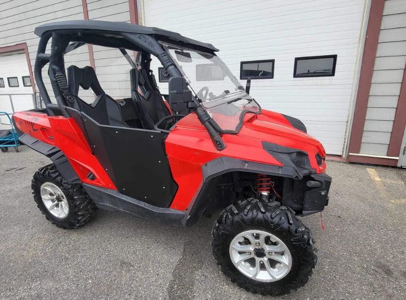 RIGHT SIDE FRONT VIEW NO SHOVEL