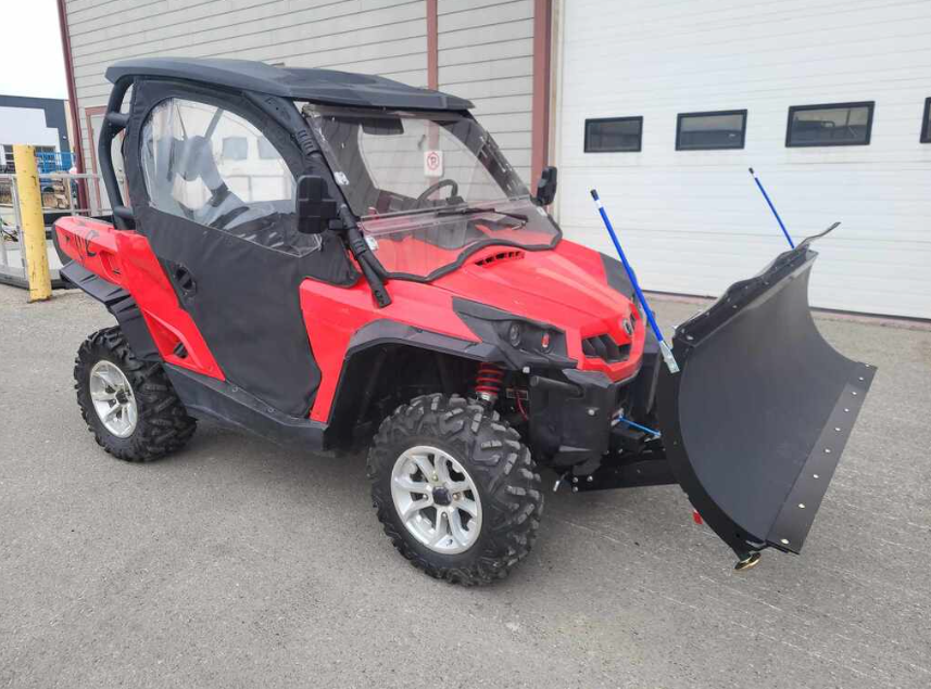 FRONT RIGHT SHOVEL VIEW