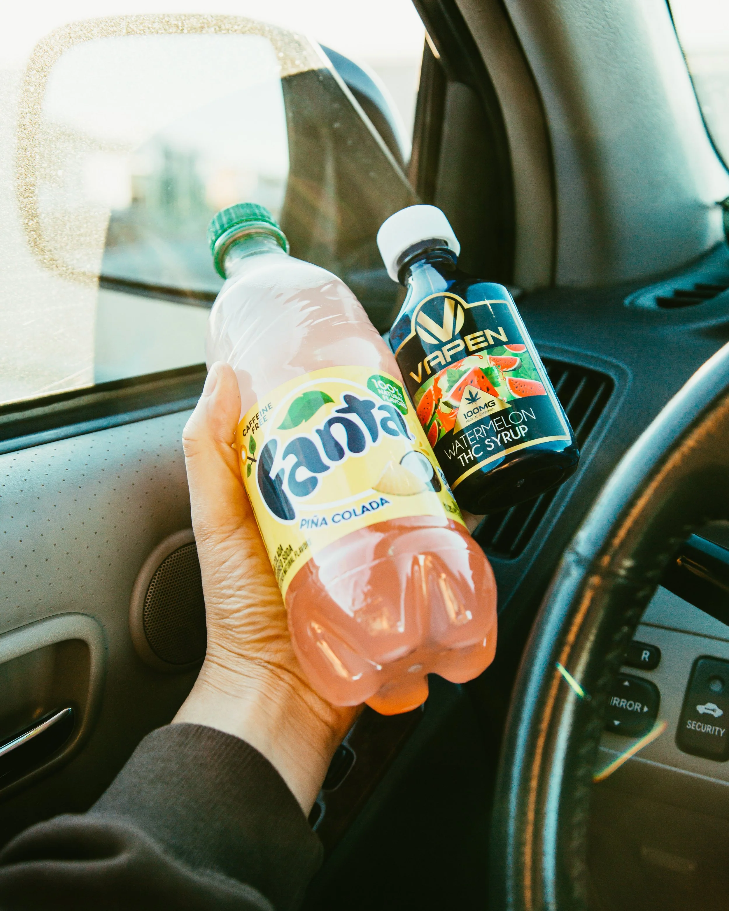 LIFESTYLE_SYRUP_WATERMELON_DIRTYFANTA_05 2.jpeg