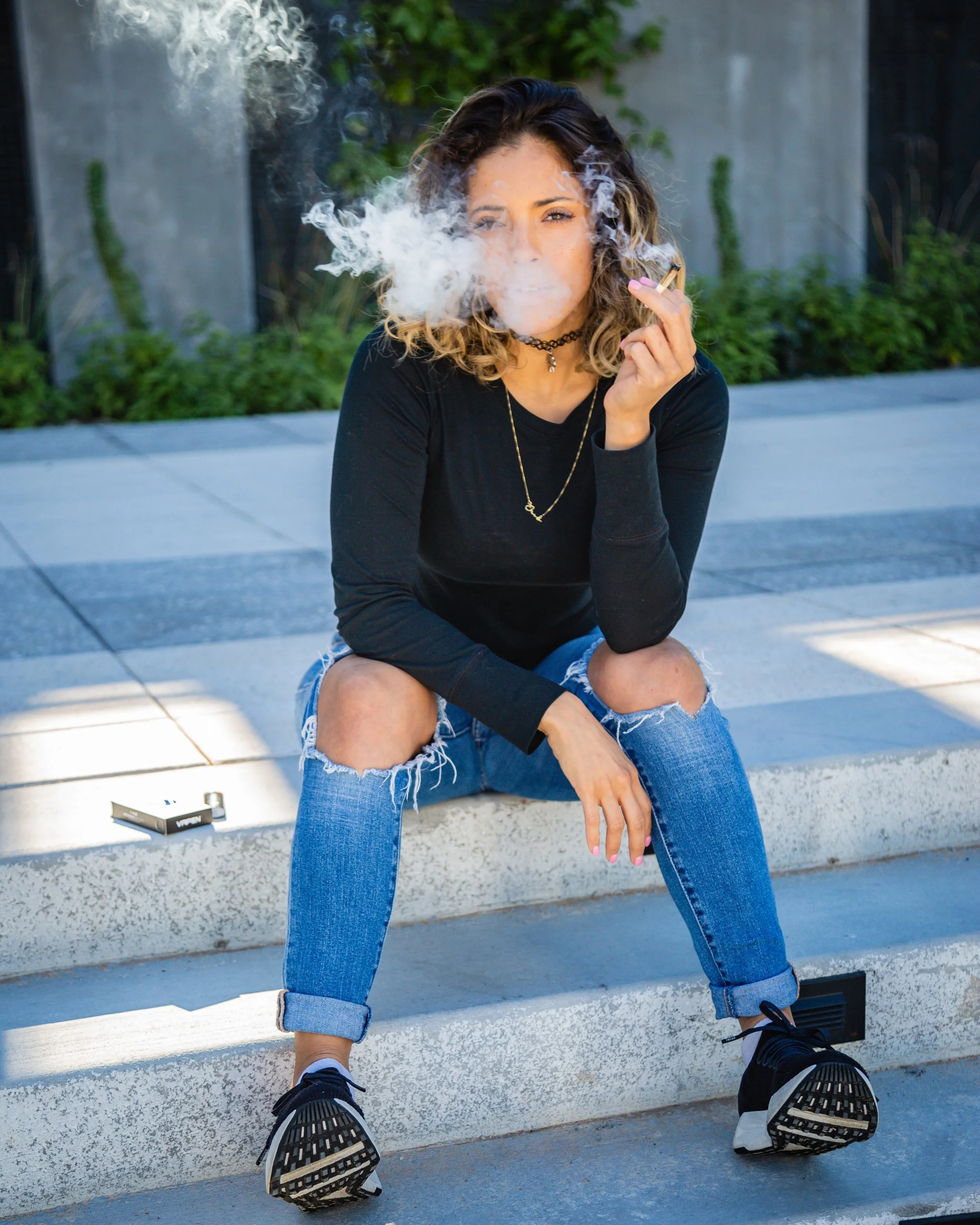 LIFESTYLE_PREROLL_OUTSIDE_09.jpeg