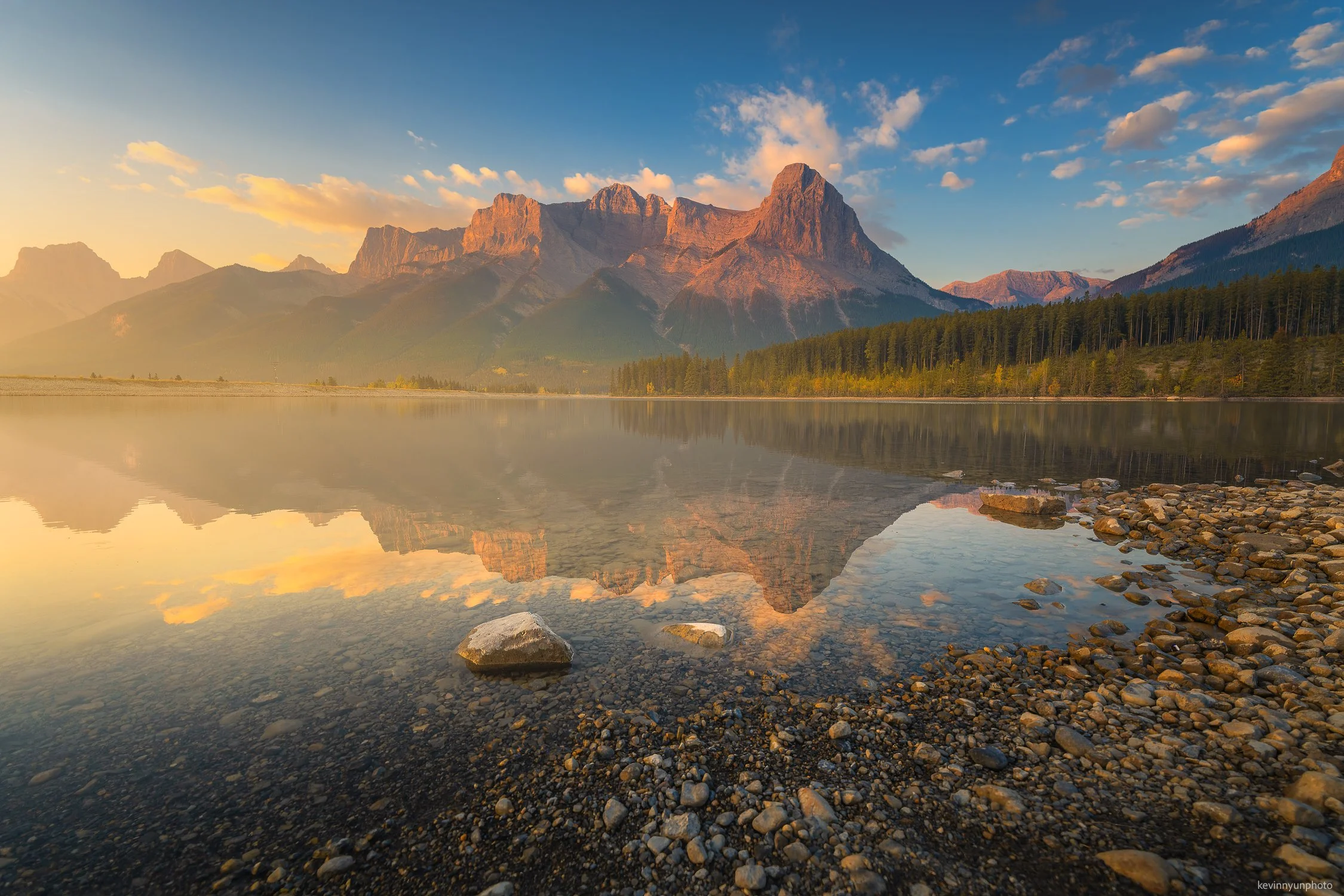 A-LN_Kevin-Nyun_Mt-Rundle-1.jpg