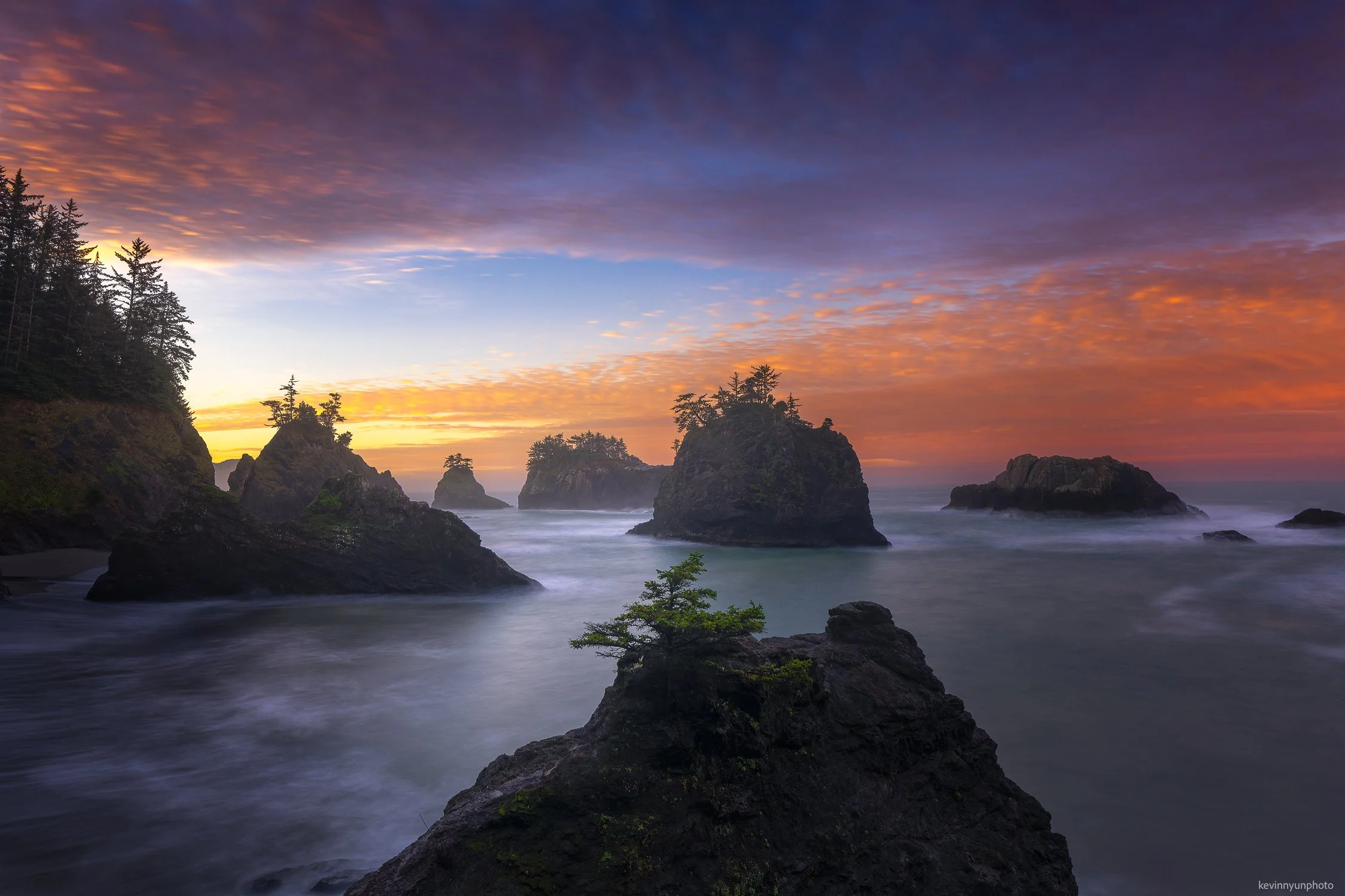A-LN_Kevin-Nyun_Secret-Beach-1.jpg