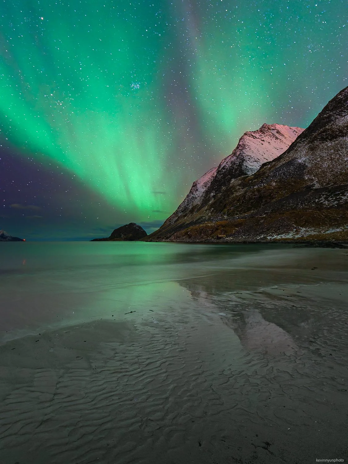 A-LN_Kevin-Nyun_Haukland-Aurora-2.jpg
