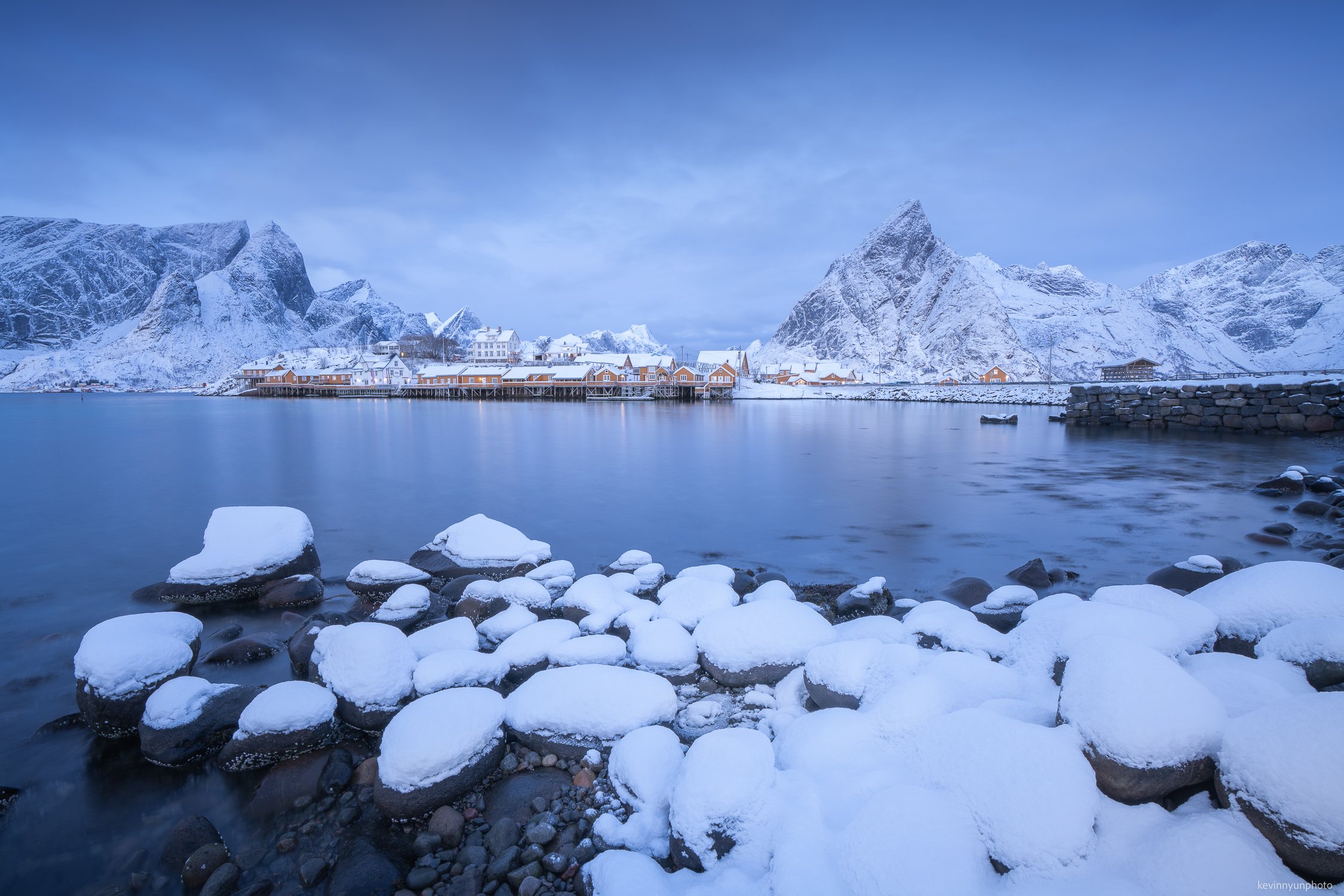 A-LN_Kevin-Nyun_Sakrisoy-Ice-Balls-1.jpg