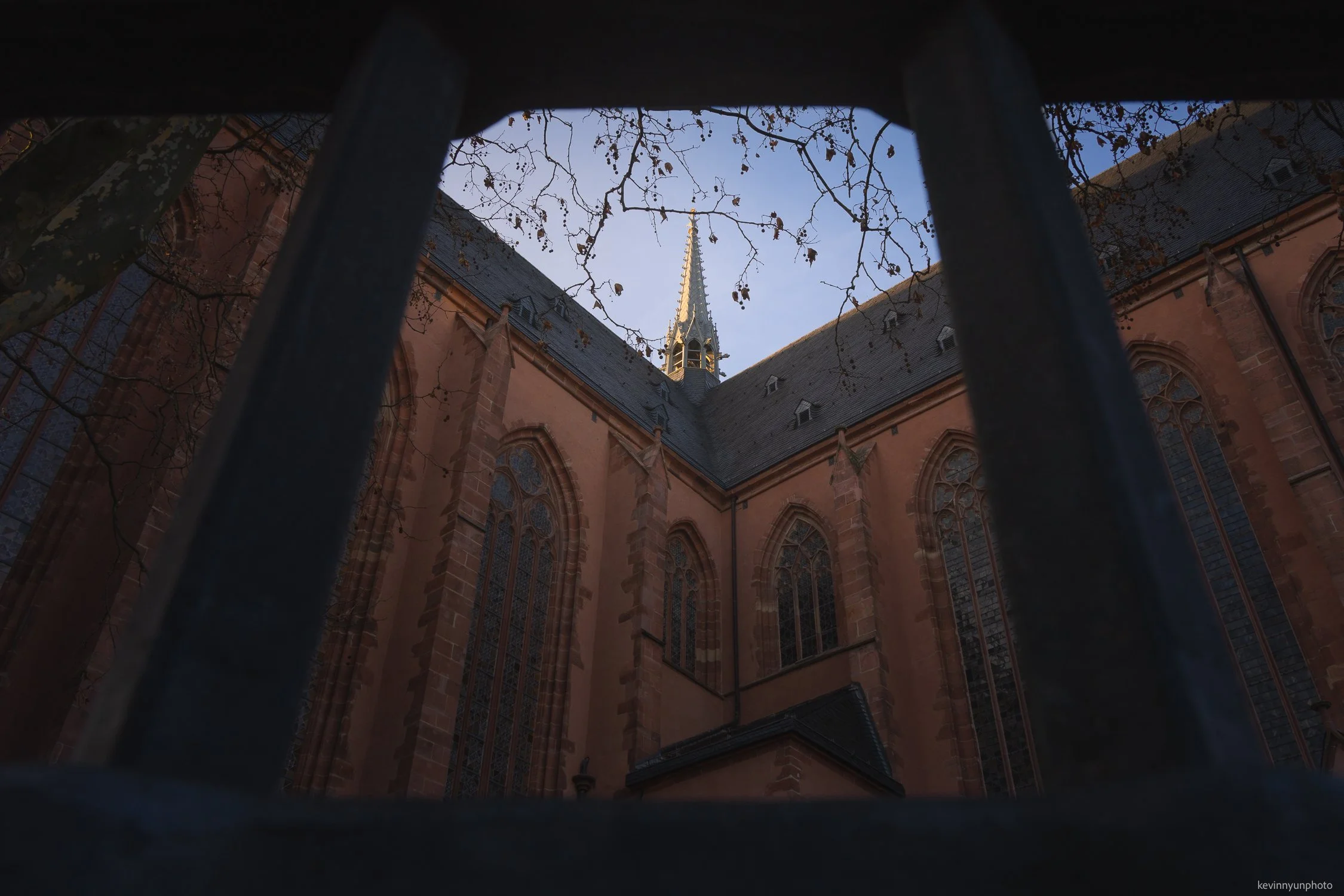 A-LN_Kevin-Nyun_Frankfurt-Church-1.jpg