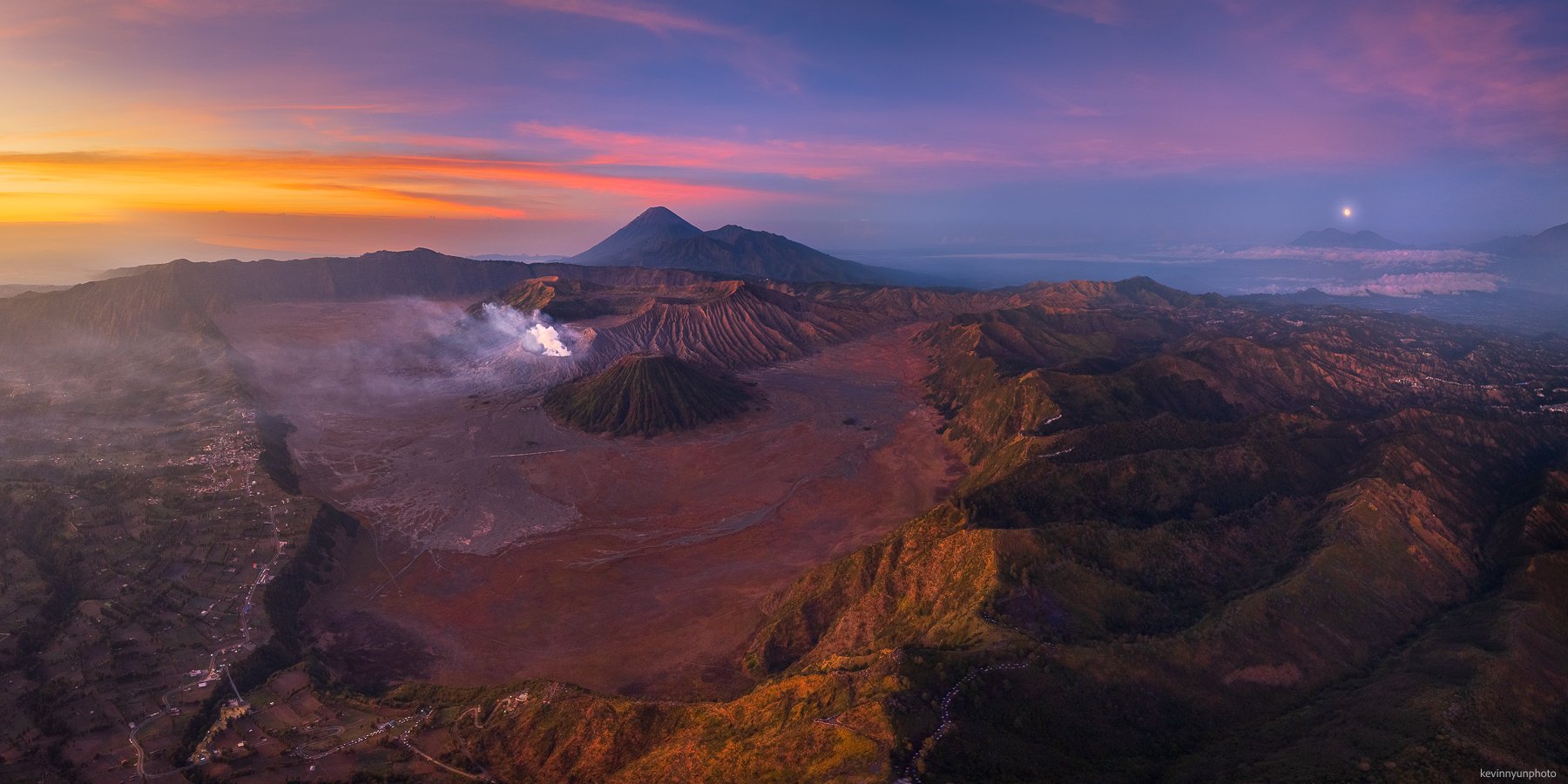 A-LN_Kevin-Nyun_Mt-Bromo-sunrise-Pano-1.jpg