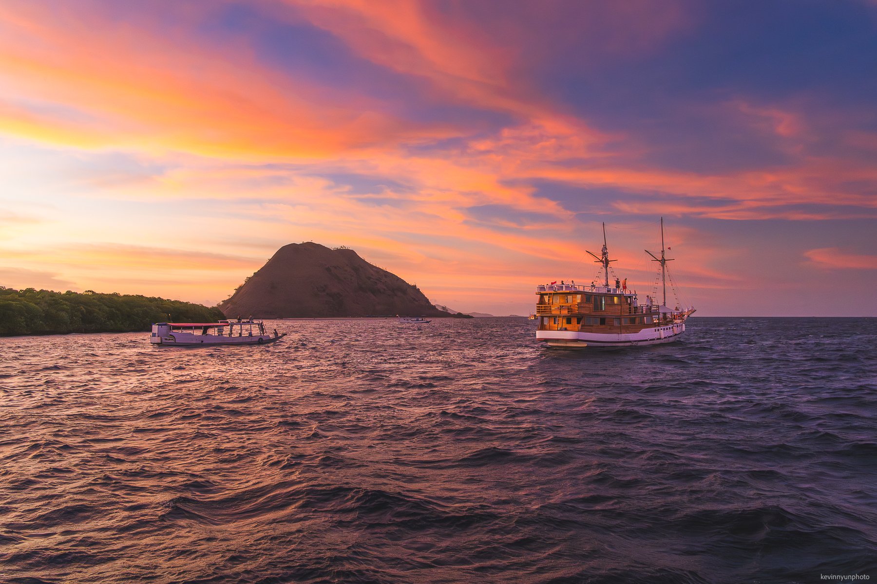 A-LN_Kevin-Nyun_Kalong-Island-1.jpg
