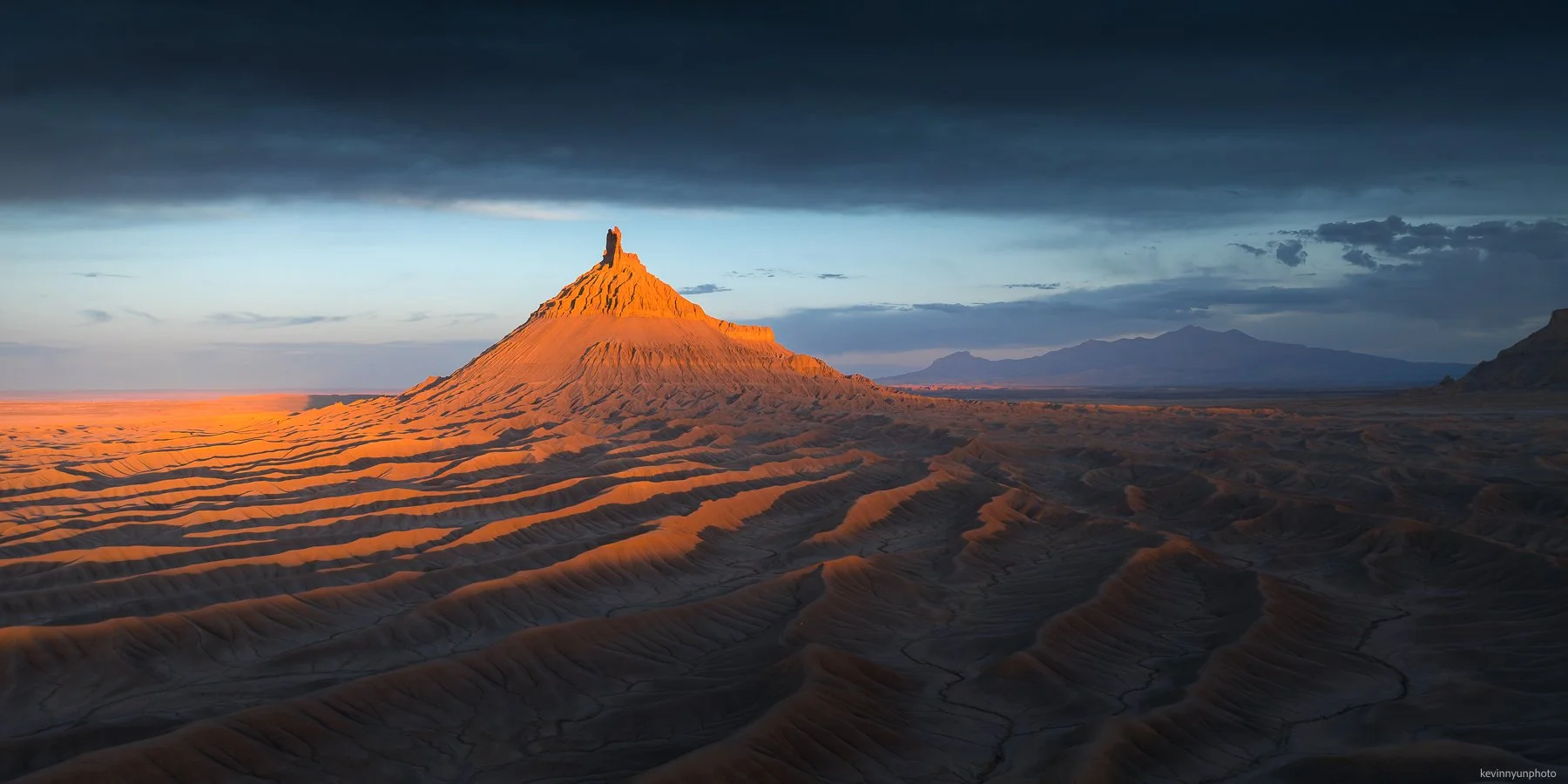 A-LN_Kevin-Nyun_Factory-Butte-Pano-2.jpg